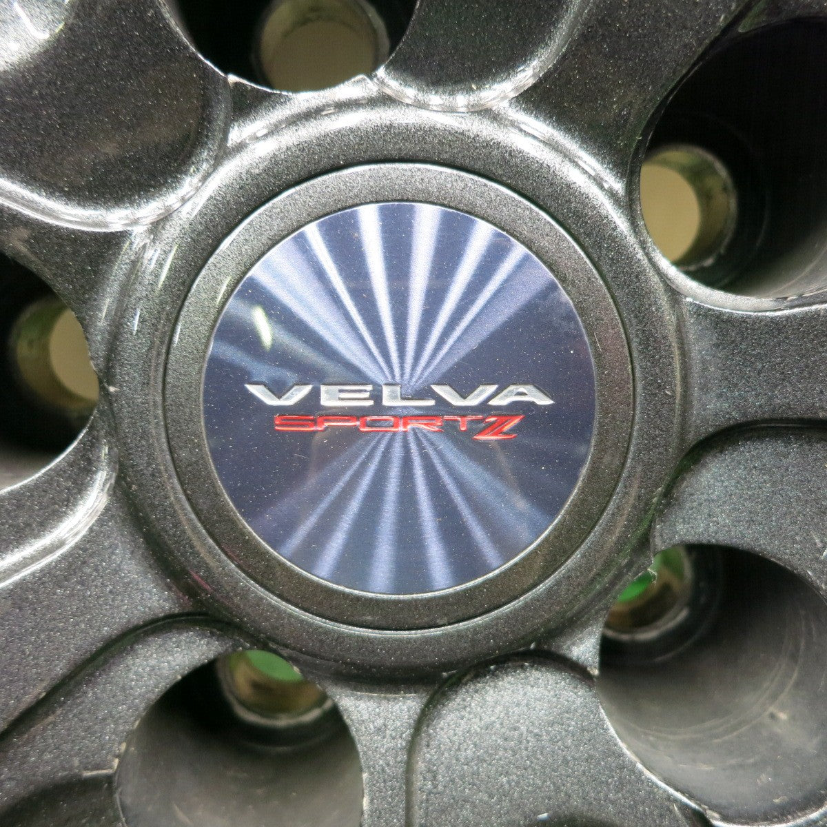 *送料無料* バリ溝！21年！9分★スタッドレス 235/55R18 ブリヂストン ブリザック DM-V3 VELVA SPORTZ ヴェルヴァ PCD114.3/5H★4042705HAス