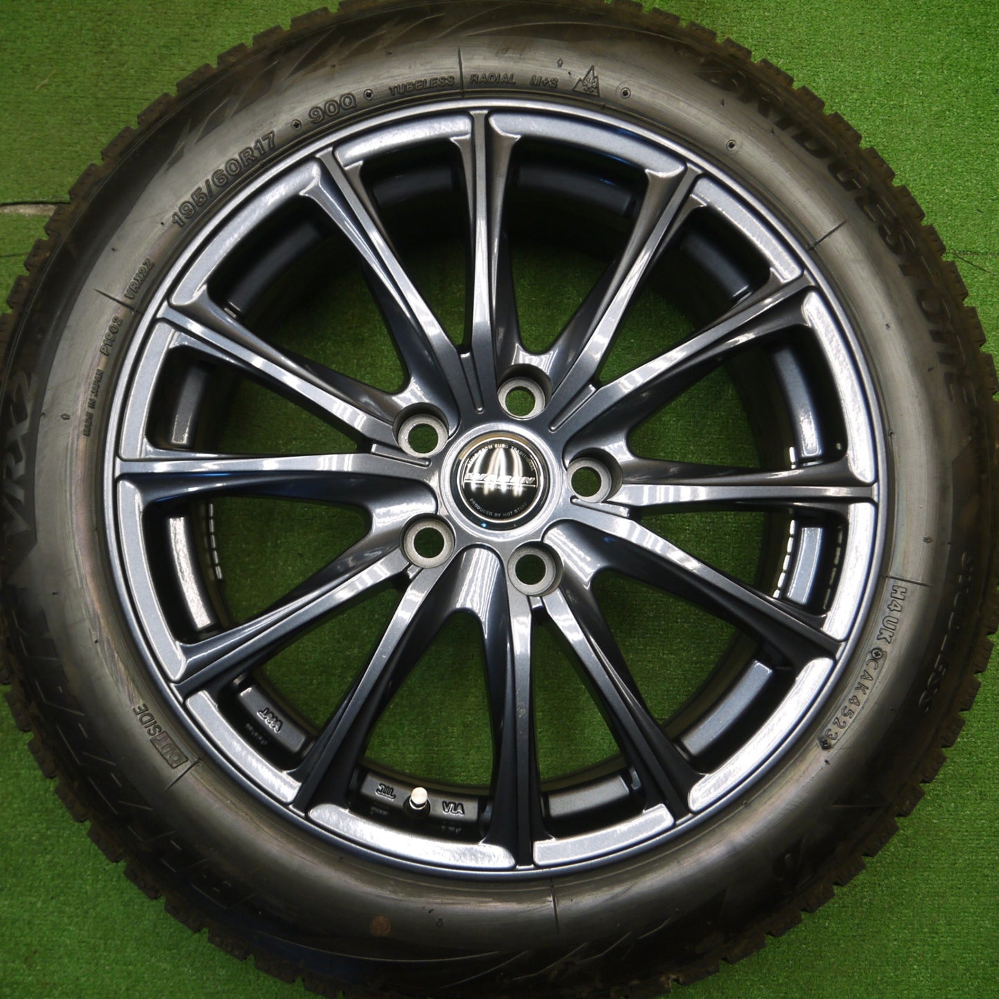 [送料無料] バリ溝！23年！キレイ！9分★スタッドレス 195/60R17 ブリヂストン ブリザック VRX2 WAREN ヴァーレン 17インチ PCD114.3/5H★5011510Hス