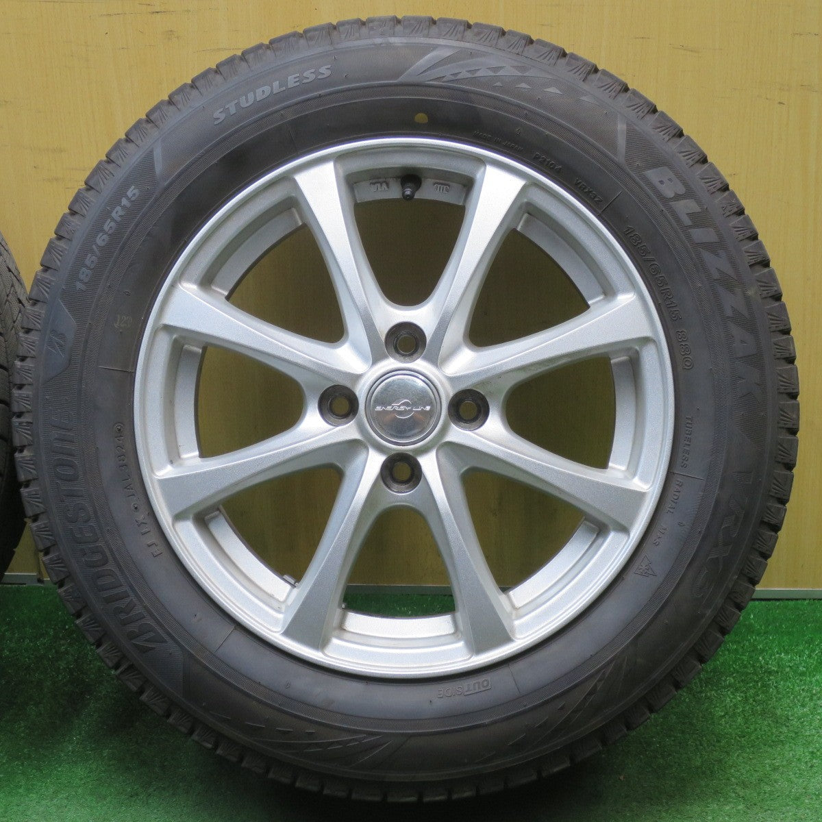 バリ溝！24年！8.5分★スタッドレス 185/65R15 ブリヂストン ブリザック VRX3 ENERGY LINE エナジーライン 15インチ PCD100/4H★6021002NJス