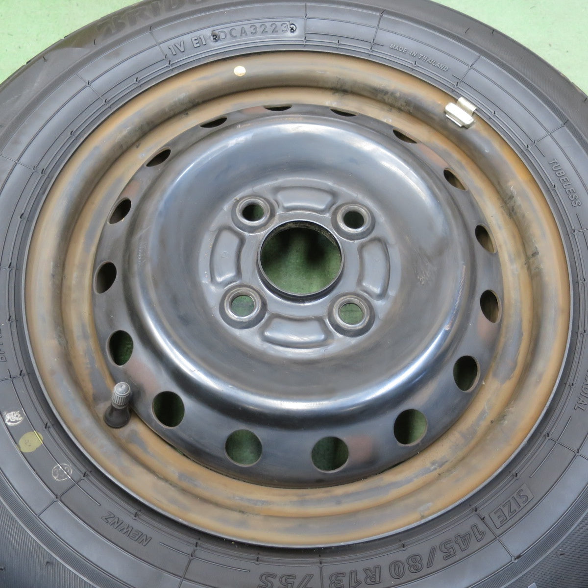 バリ溝！23年！9.5分以上★ダイハツ タント ムーヴ 等 純正 スチール 145/80R13 ブリヂストン NEWNO ニューノ 13インチ PCD100/4H★6052907イノ