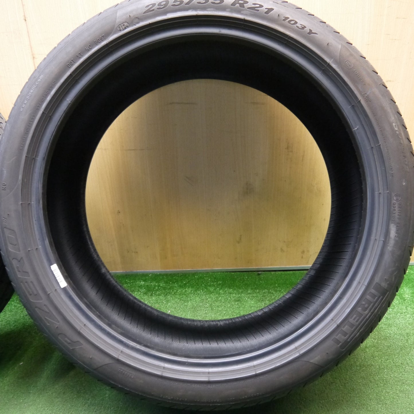 バリ溝！24年！8.5分！2本★295/35R21 ピレリ PZERO TM Pゼロ 21インチ タイヤ マセラティ ポルシェ カイエン 等★6032503Hノタ