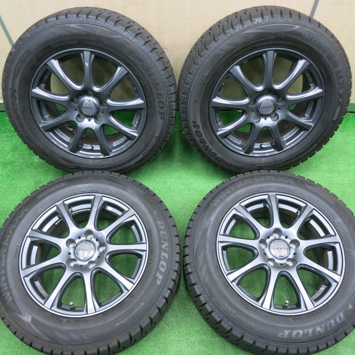 [送料無料] バリ溝！20年！キレイ！9.5分以上★スタッドレス 205/65R16 ダンロップ ウインターマックス WM02 DUFACT デュファクト 16インチ PCD114.3/5H★4111402NJス