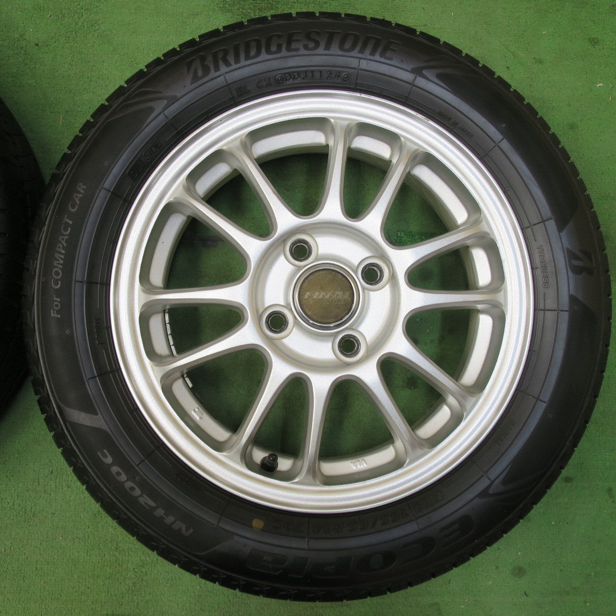 [送料無料] バリ溝！24年！9分★165/65R14 ブリヂストン エコピア NH200C FINAL MIND ファイナルマインド 14インチ ソリオ ハスラー 等 PCD100/4H★5022406イノ