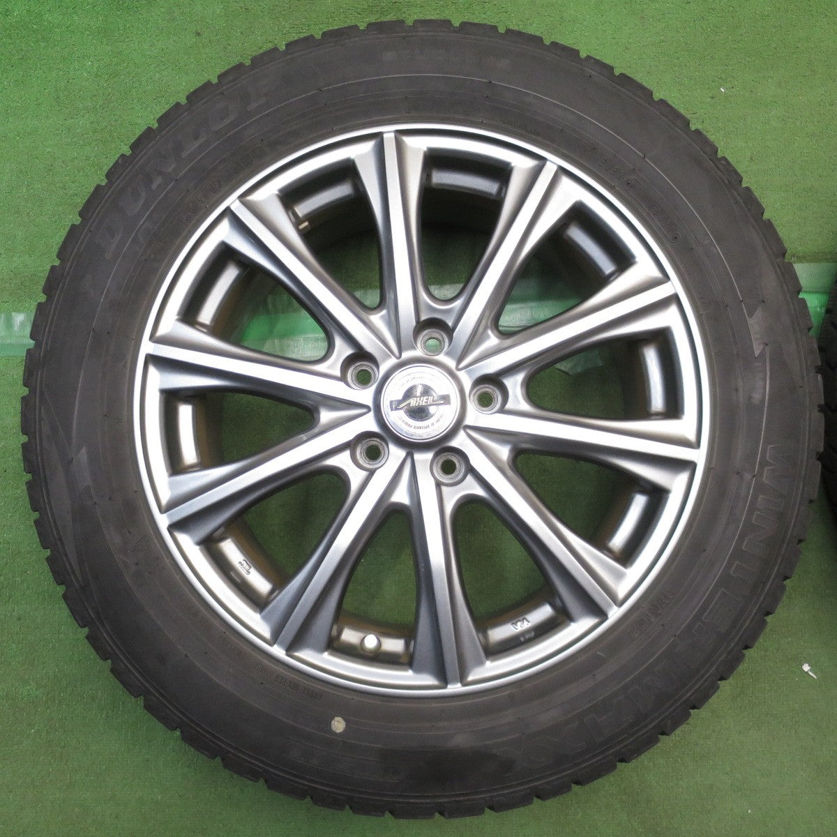 バリ溝！キレイ！9分◎スタッドレス 215/60R17 ダンロップ ウインターマックス WM02 AXEL アクセル 17インチ PCD114.3/5H◎6092203NJス