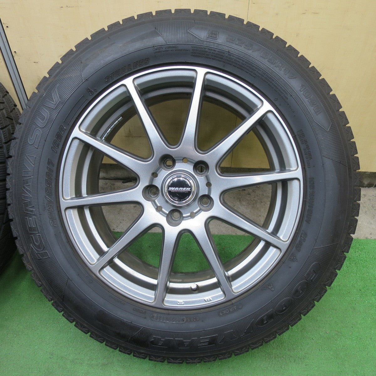 バリ溝！キレイ！9分★スタッドレス 225/65R17 グッドイヤー アイスナビ SUV WAREN ヴァーレン 17インチ PCD114.3/5H★6013106ナス