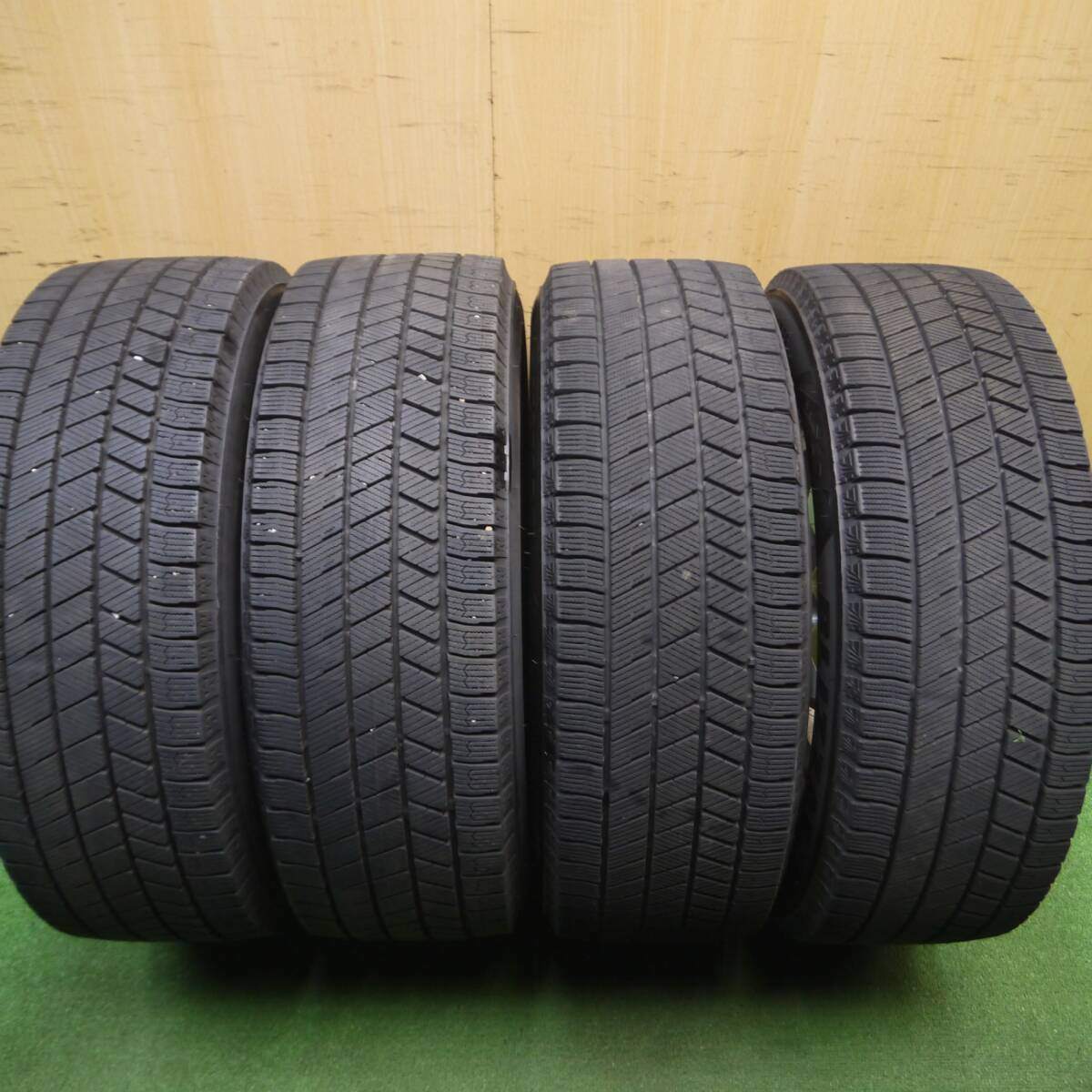 バリ溝！23年！キレイ！9.5分★スタッドレス 205/60R16 ブリヂストン ブリザック VRX3 ECO FORME エコフォルム 16インチ PCD114.3/5H★5011517Hス