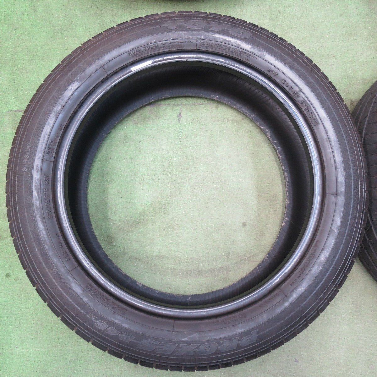 バリ溝！23年！9分★225/55R19 トーヨー プロクセス R46A タイヤ 19インチ 40系 アルファード ヴェルファイア ハリアー 等★6010709イノタ