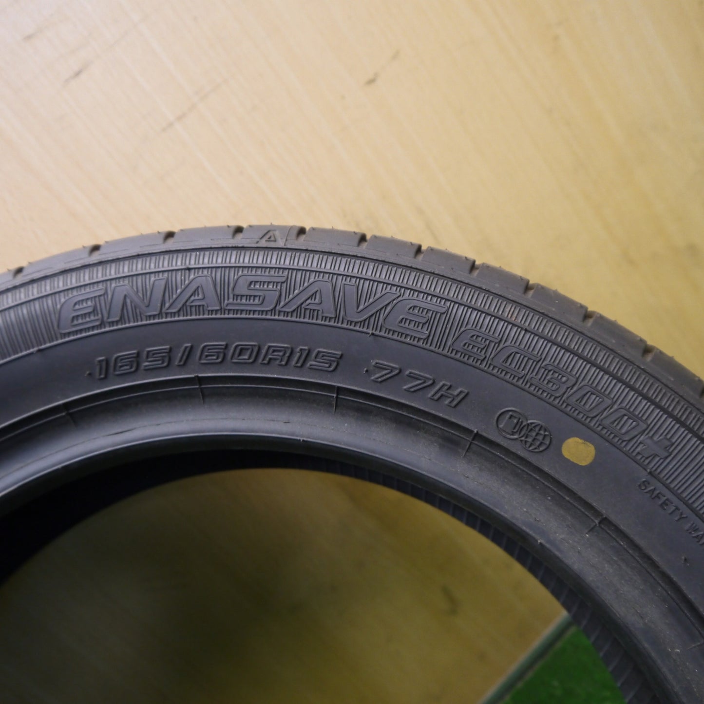 新車外し！24年！2本★165/60R15 ダンロップ エナセーブ EC300+ タイヤ 15インチ ハスラー タフト キャスト フレアクロスオーバー デリカミニ ソリオ デリカD:2 等★6050809Hノタ