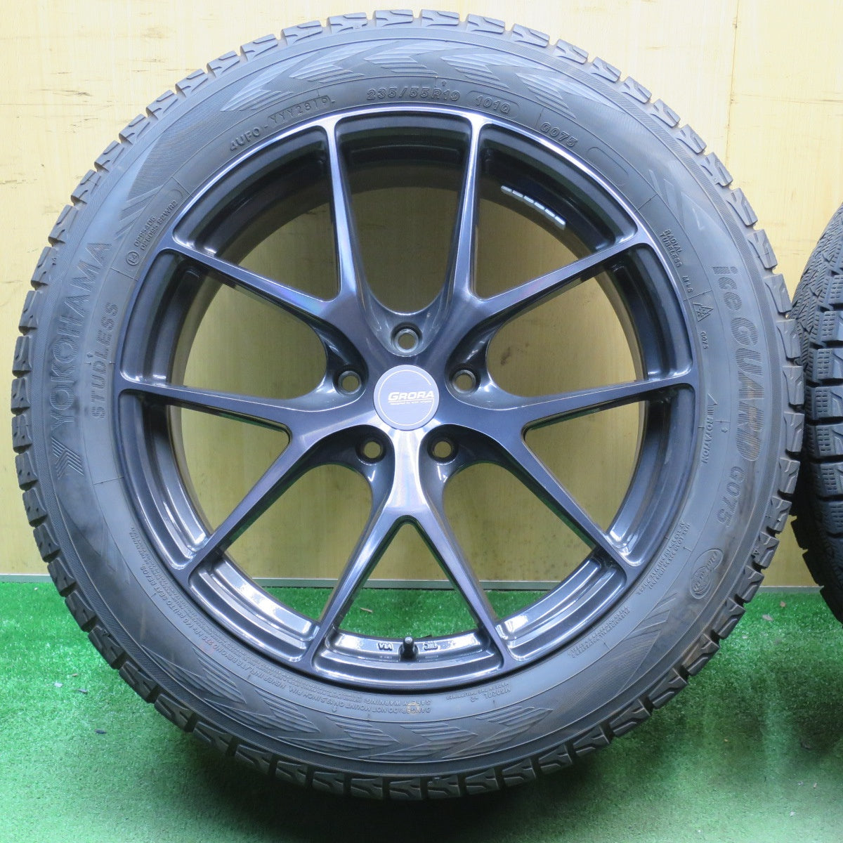 バリ溝！キレイ！9.5分★アウディ 等 235/55R19 スタッドレス ヨコハマ アイスガード G075 ERST GRORA GS15V エアスト 19インチ PCD112/5H★6031102NJス