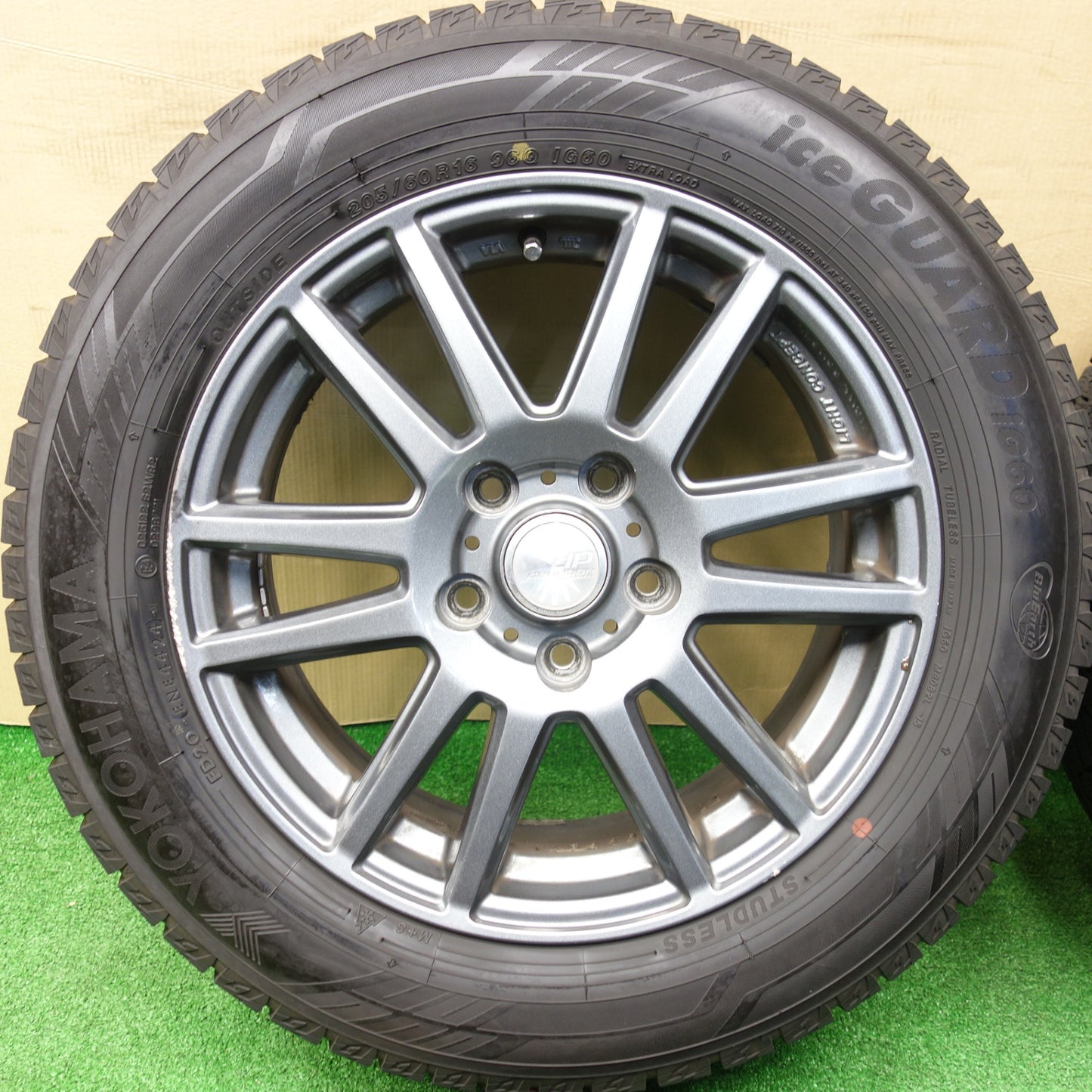 バリ溝！24年！ほぼ10分★スタッドレス 205/60R16 ヨコハマ アイスガード iG60 dP devotion デボーション 16インチ PCD114.3/5H★5121001KTス