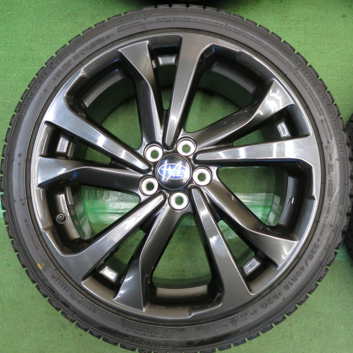 バリ溝！22年！キレイ！9.5分◎スバル インプレッサ STI スポーツ GT 純正 225/40R18 スタッドレス ダンロップ ウインターマックス 03 18インチ PCD100/5H◎6091202HAス