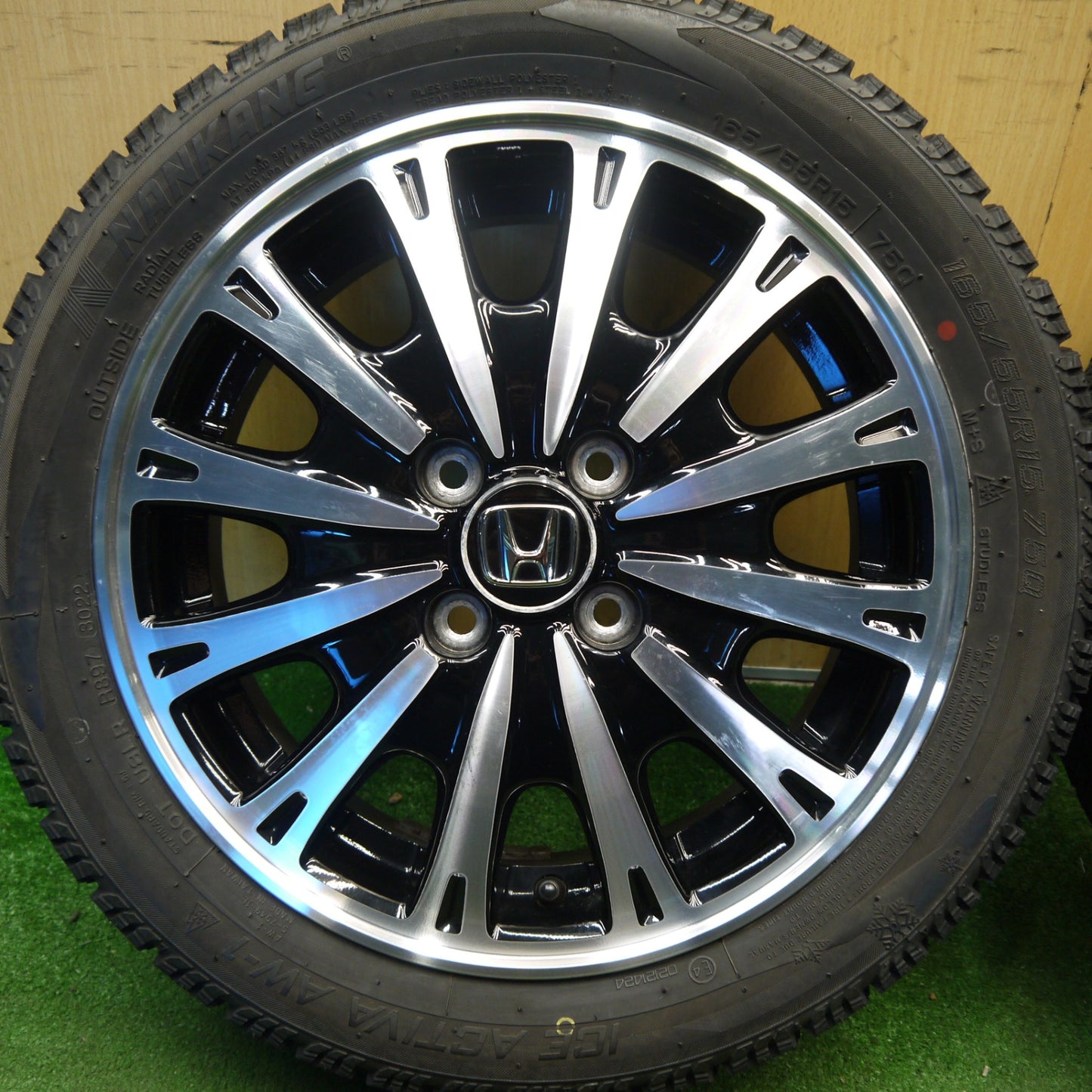 バリ溝！22年！9分★ホンダ N-BOX カスタム 純正 165/55R15 スタッドレス ナンカン アイス アクティバ AW-1 15インチ NBOX PCD100/4H★6032305Hス