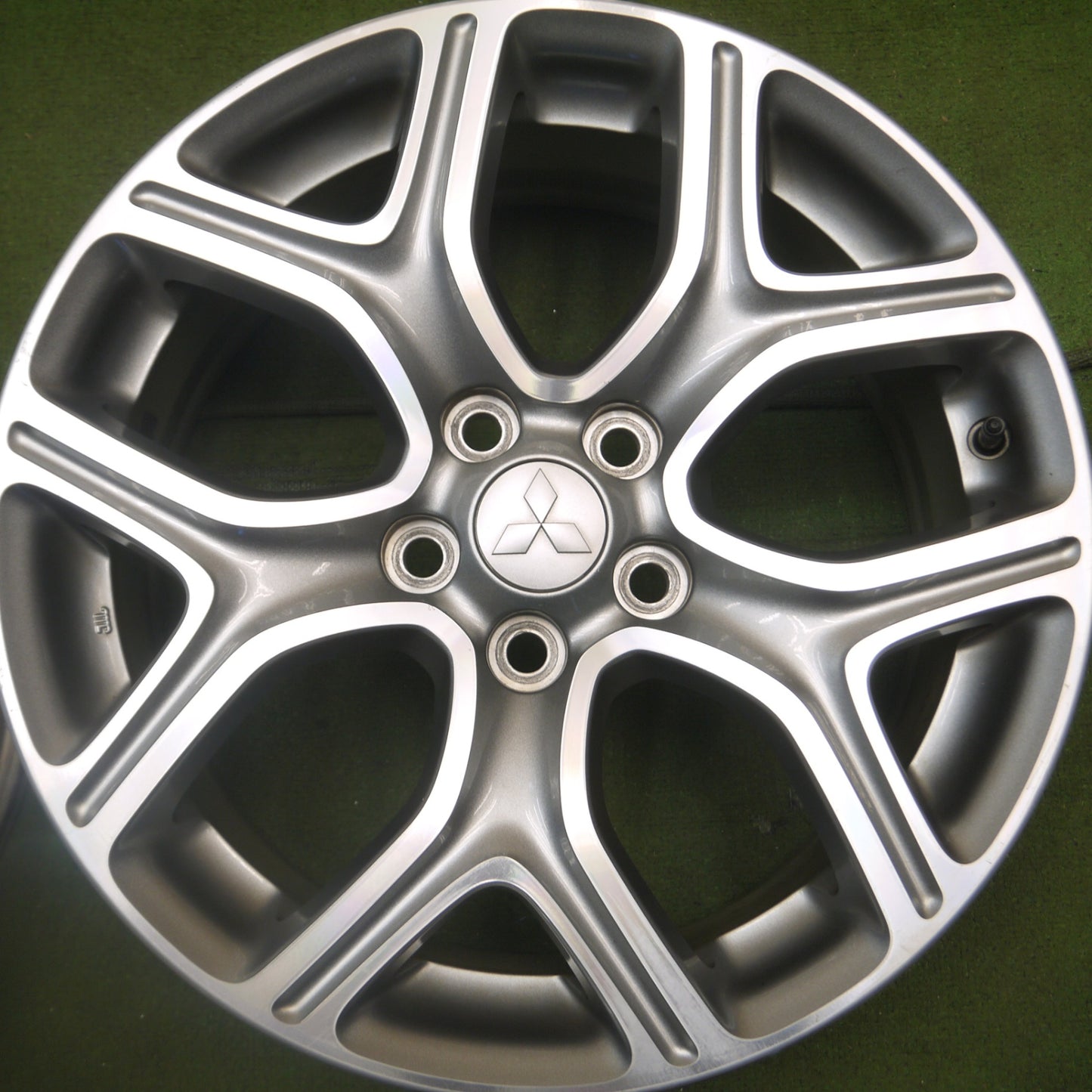 *送料無料* 4本価格★三菱 GG2W アウトランダー PHEV 純正 ENKEI ホイール 18インチ 18×7J エンケイ PCD114.3/5H★4080104Hホ