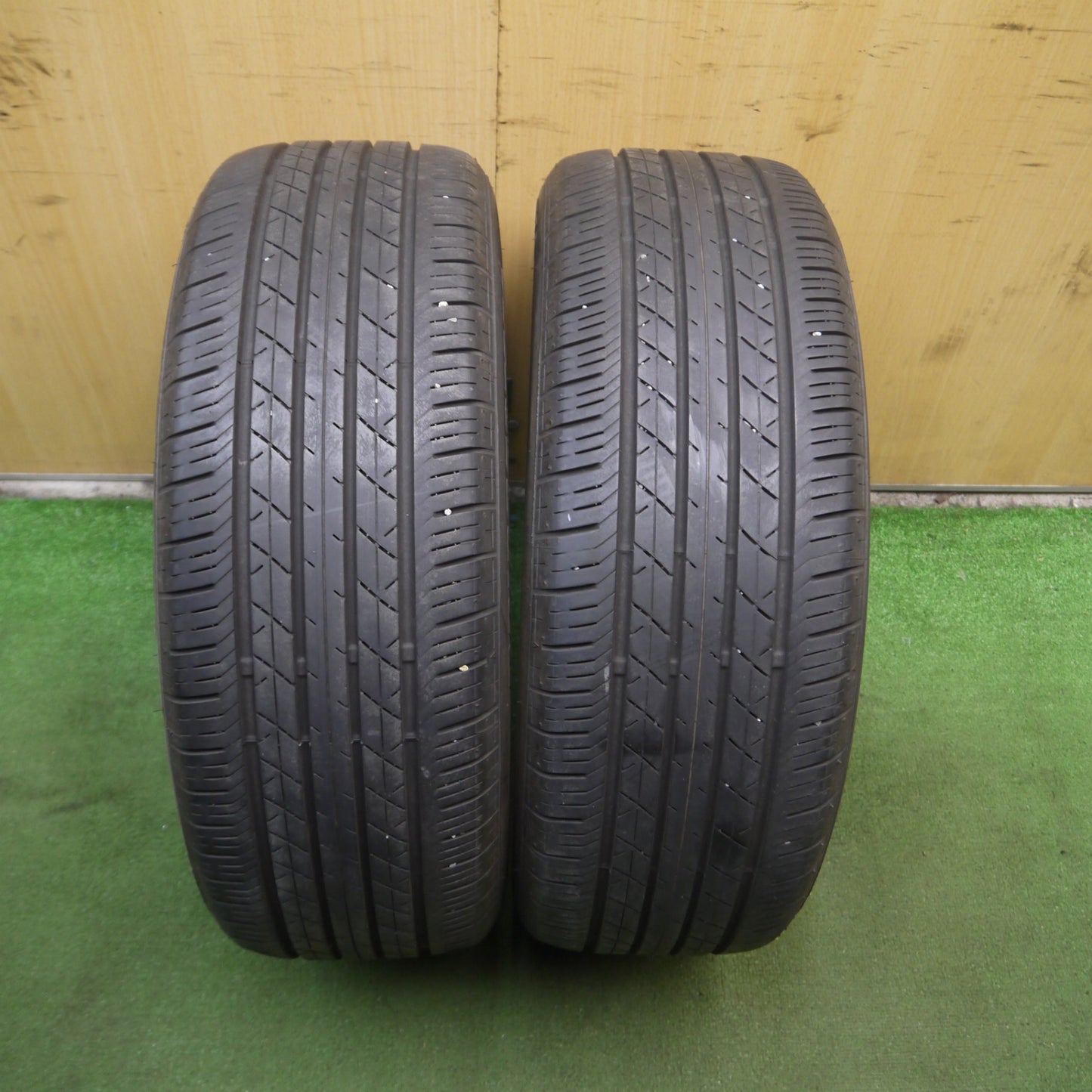 *送料無料* バリ溝！22年！9.5分★205/55R17 ブリヂストン トランザ ER33 タイヤ 17インチ★4022902KKノタ