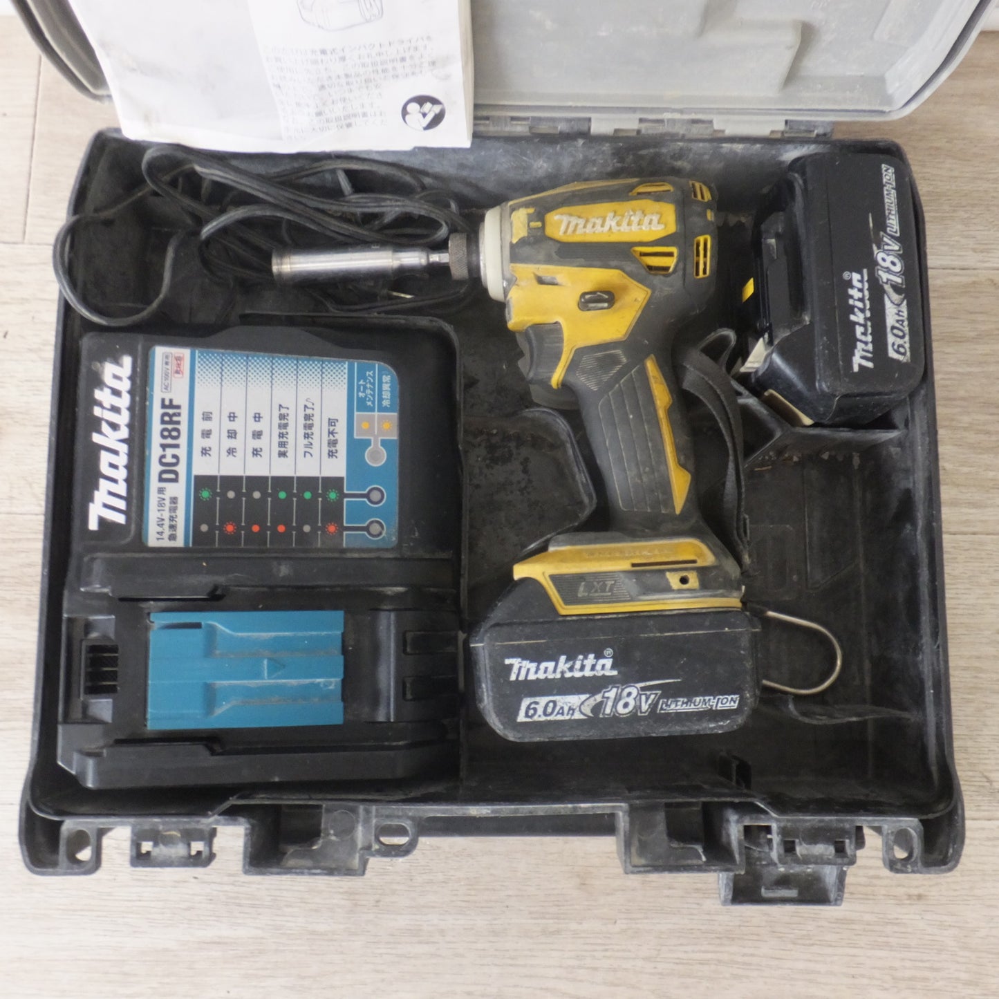 [送料無料] ★マキタ makita 充電式インパクトドライバ TD172DGXFY 18V★