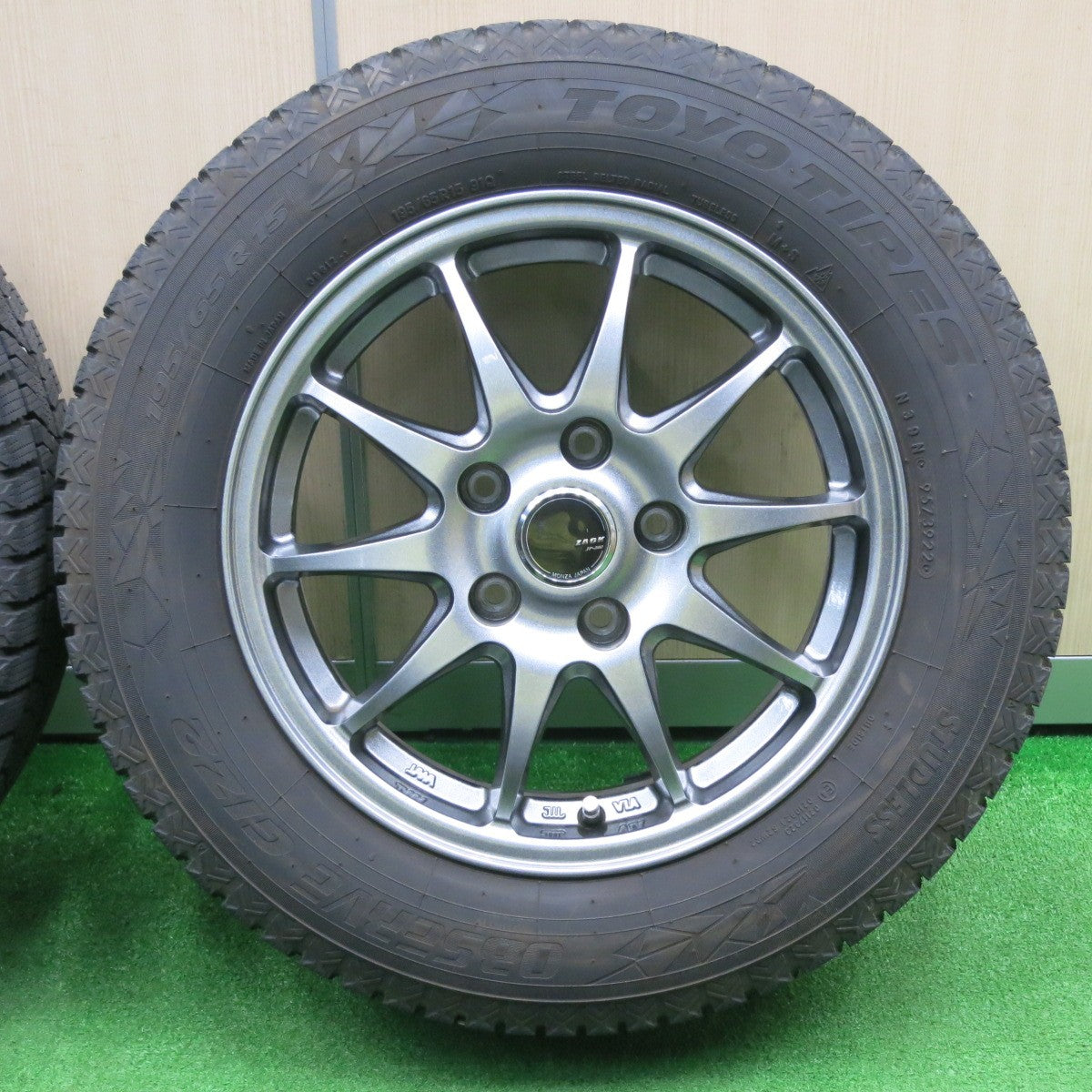 [送料無料] バリ溝！22年！キレイ！9.5分★スタッドレス 195/65R15 トーヨー オブザーブ GIZ2 ZACK JP-202 MONZA ザック 15インチ PCD114.3/5H★4102906NJス