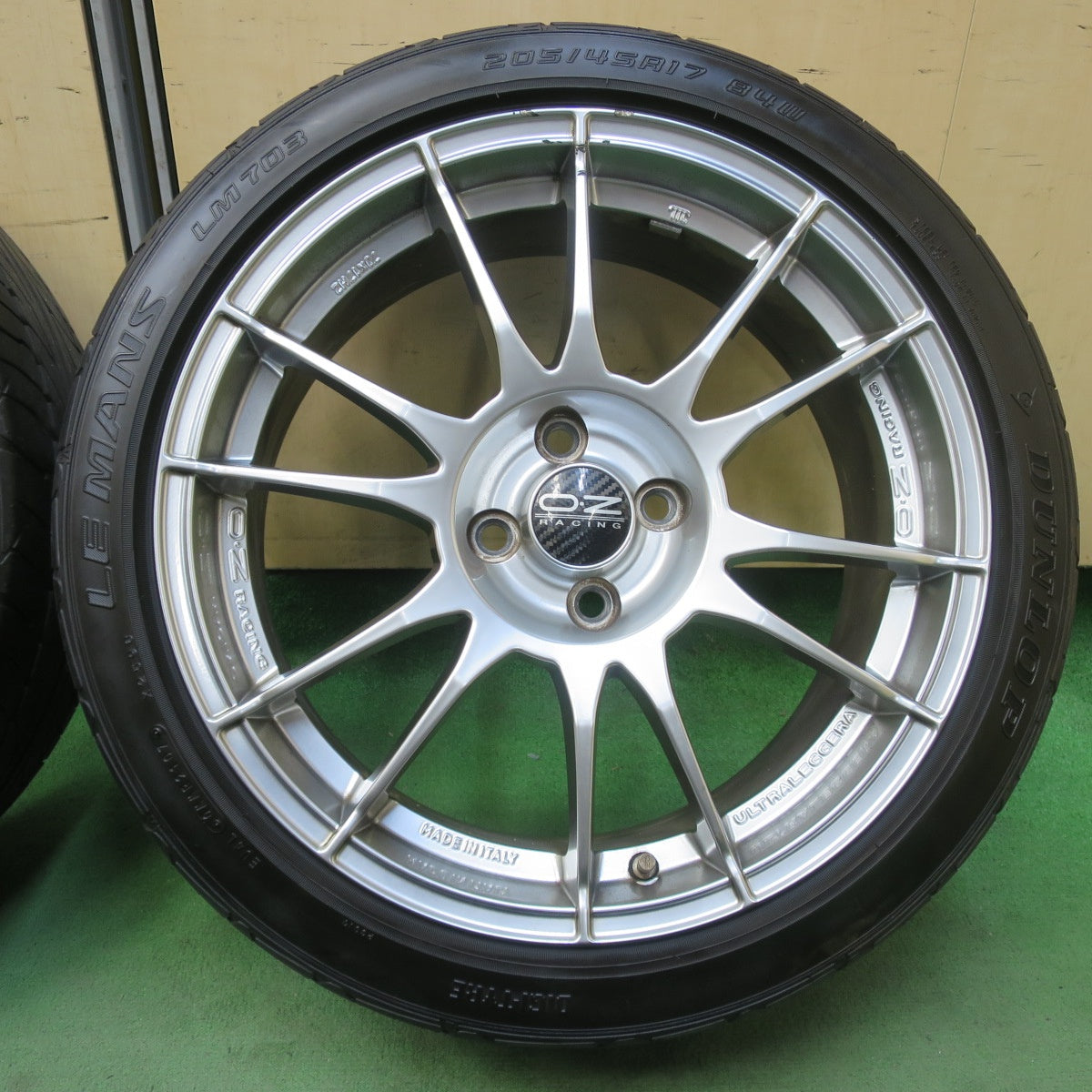 4本価格★O・Z RACING ULTRALEGGERA 205/45R17 ダンロップ LE MANS LM703 OZレーシング ウルトラレッジェーラ 17インチ PCD100/4H★6032608イノ