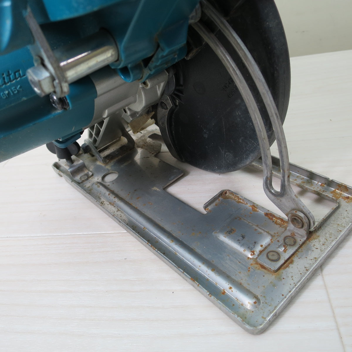 [送料無料] ☆マキタ 150mm 充電式 チップソー カッター CS551D 電動 工具 切断機 18V makita 本体のみ☆