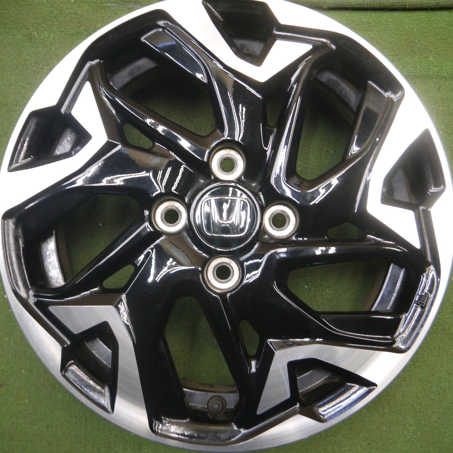 *送料無料* ほぼ新車外し★ホンダ N-WGN 純正 ホイール 15インチ 15×4.5J PCD100/4H Nワゴン★4061211Hホ