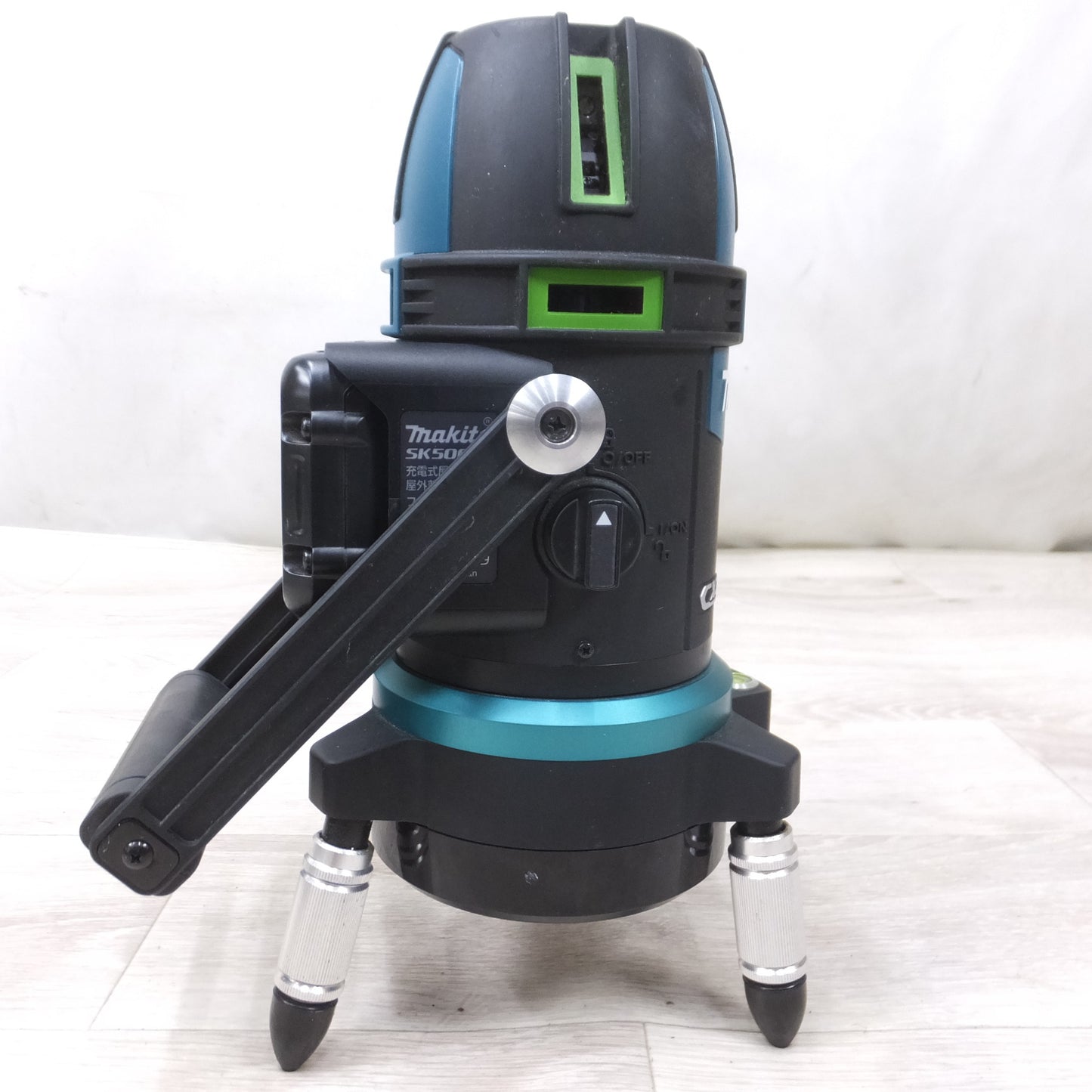 [送料無料] ◆マキタ 充電式 屋内 屋外 兼用 追尾 墨出し器 フルライン SK506GD 受光器 バッテリー 充電器 ケース 付き  墨出器 電動 工具◆