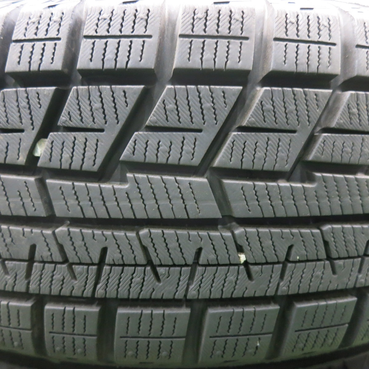 *送料無料* バリ溝！22年！9.5分以上★スタッドレス 175/65R14 ヨコハマ アイスガード iG60 スチール ホイール 14インチ PCD100/4H★4052501HAス