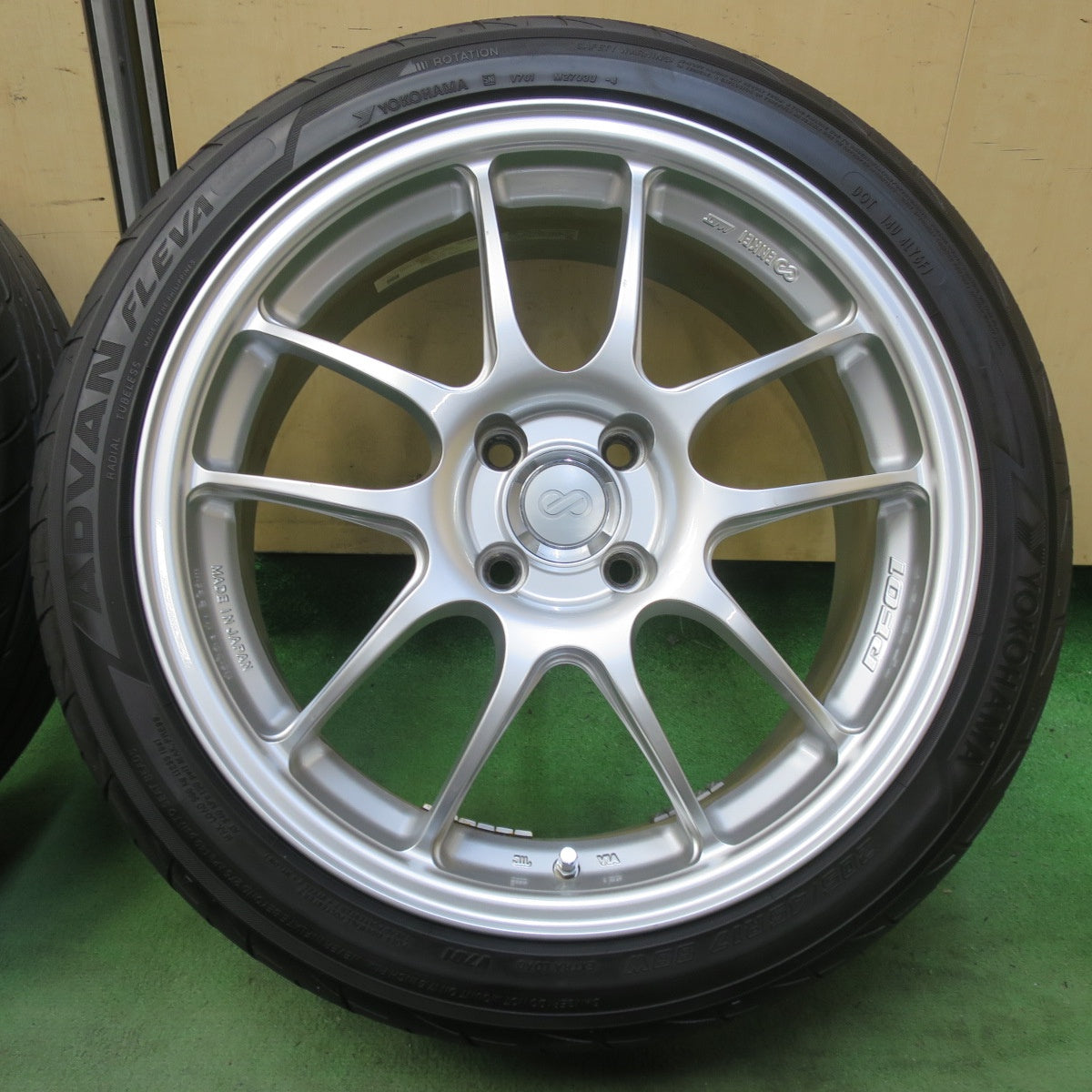 バリ溝！25年！キレイ！ほぼ10分◎ENKEI PF01 205/45R17 ヨコハマ アドバン FLEVA V701 エンケイ 17インチ PCD100/4H◎6071808イノ
