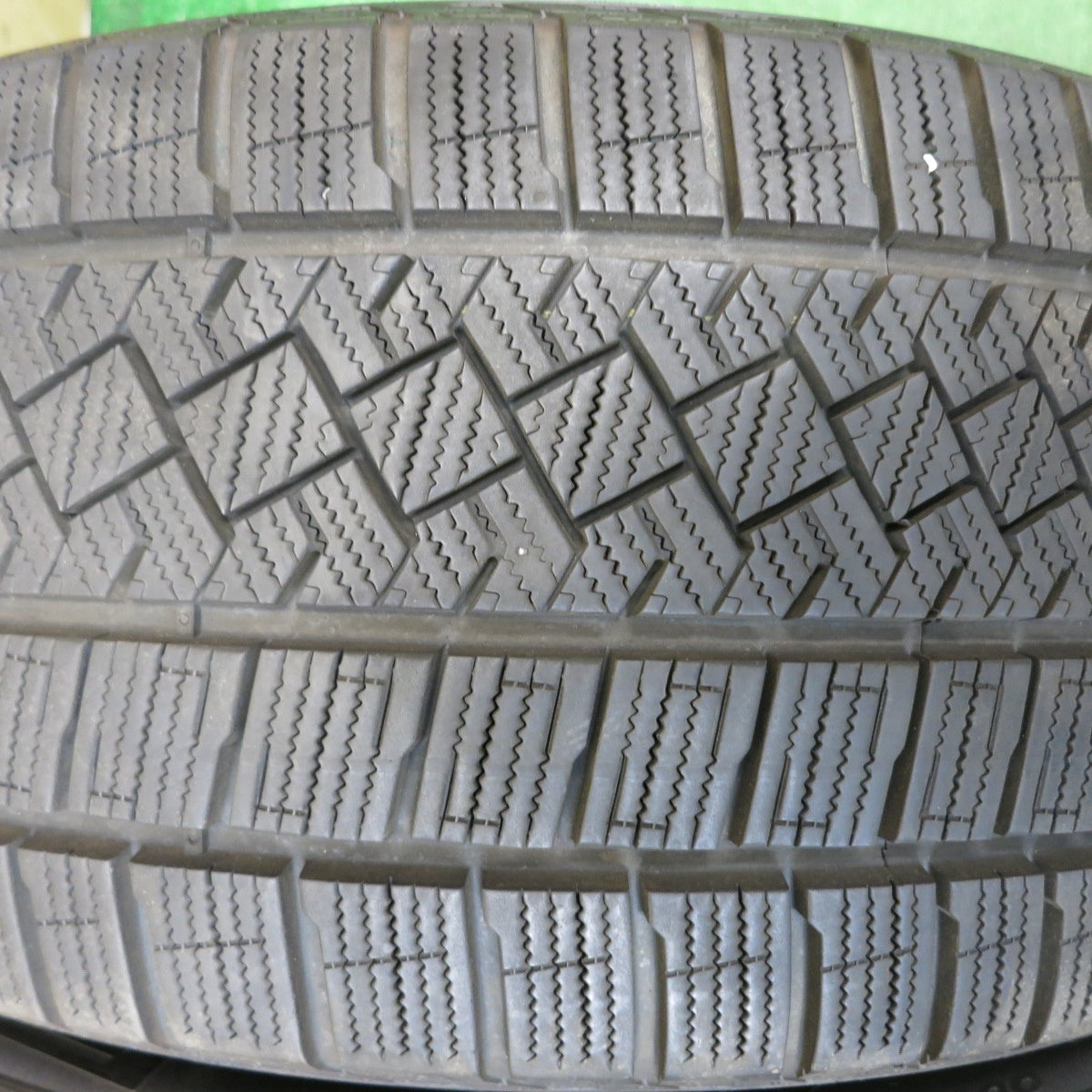 バリ溝！23年！キレイ！9分◎マセラティ レヴァンテ 等 EUROTECH MP-LINE 235/50R18 スタッドレス ピレリ アイスゼロ アシンメトリコ ユーロテック 18インチ PCD114.3/5H◎6072504HAス