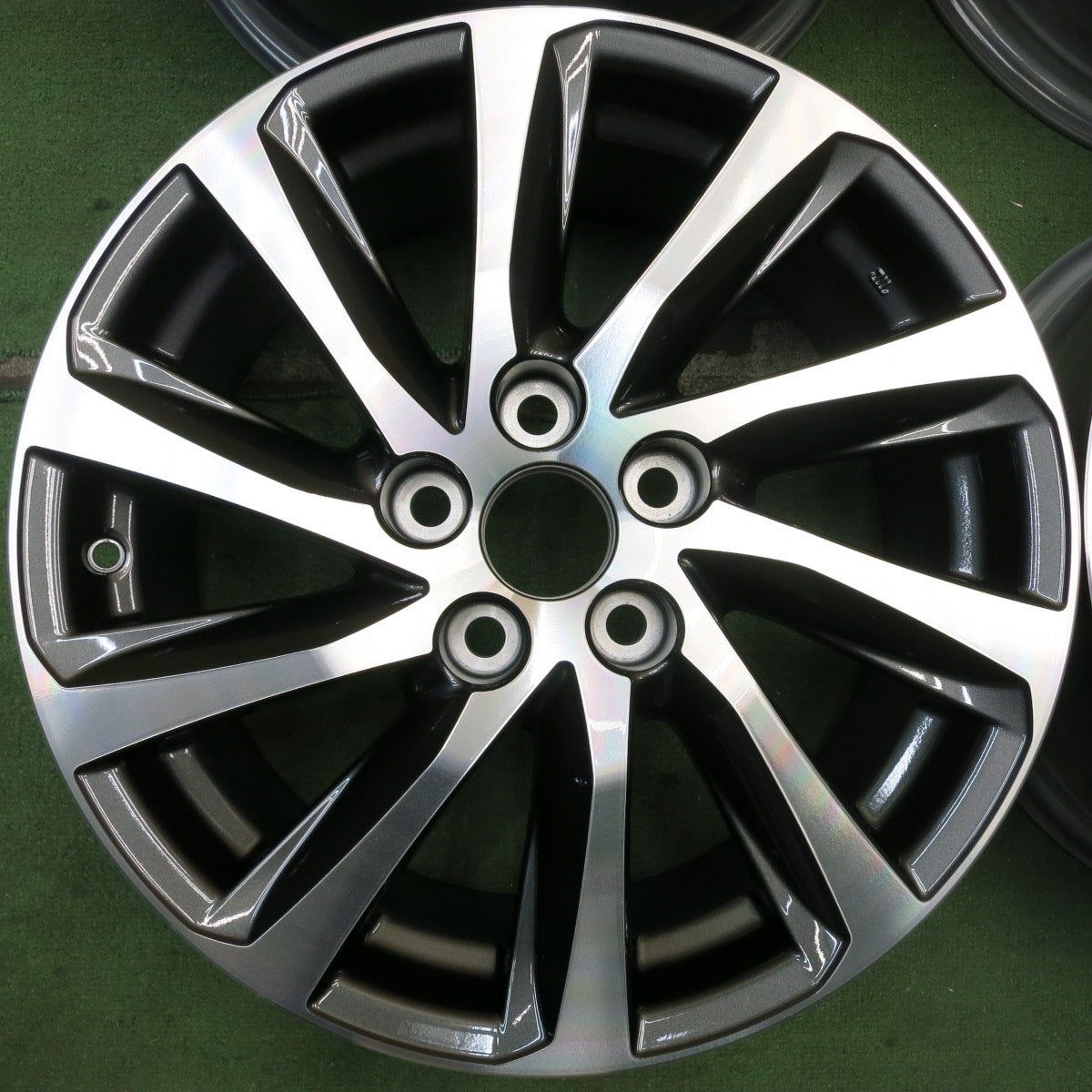 新車外し★トヨタ 30系 アルファード ヴェルファイア 純正 ホイール 17インチ 17×6.5J PCD114.3/5H★5082305HAホ