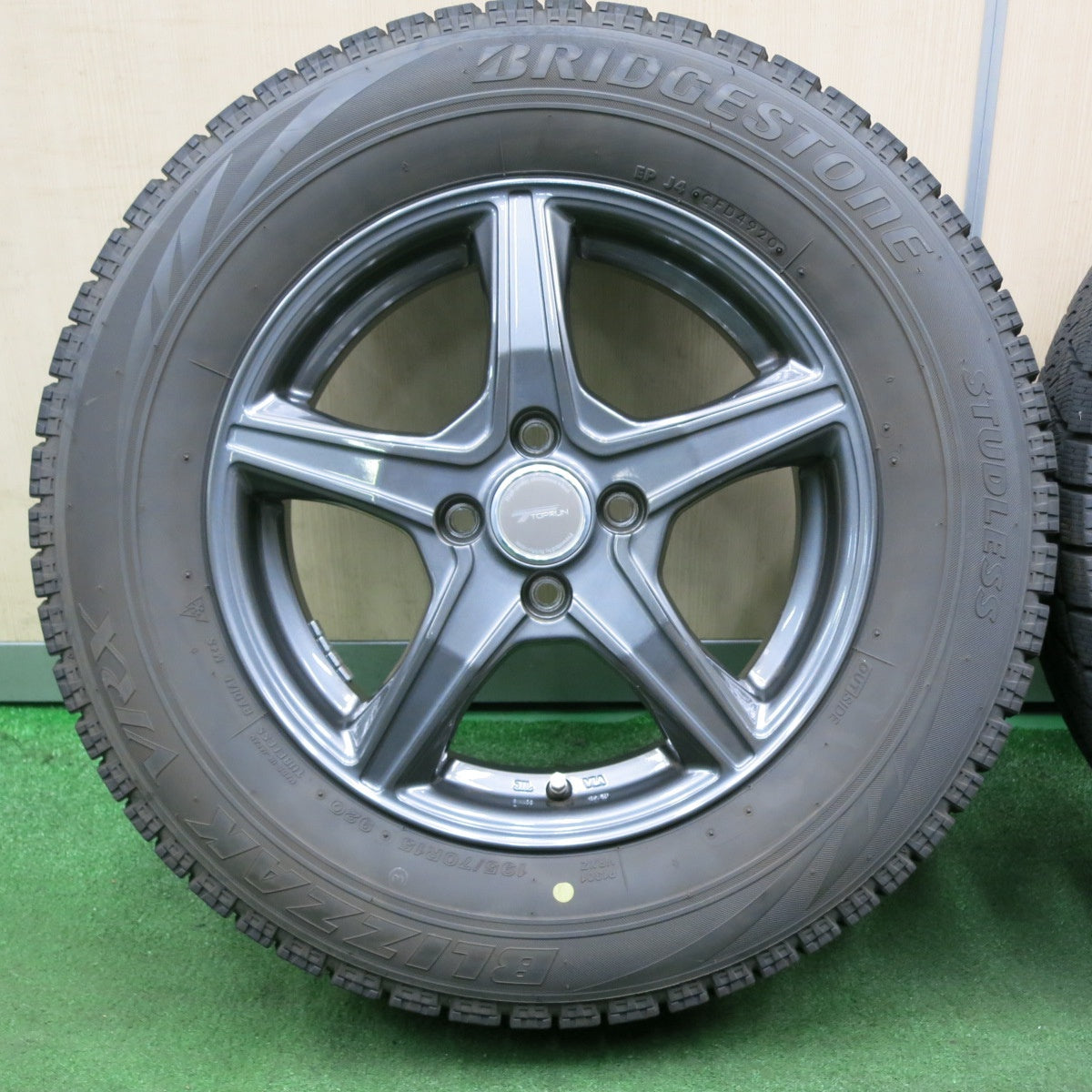 *送料無料* バリ溝！20年！キレイ！8.5分★スタッドレス 195/70R15 ブリヂストン ブリザック VRX TOPRUN トップラン 15インチ PCD100/4H★4061802NJス