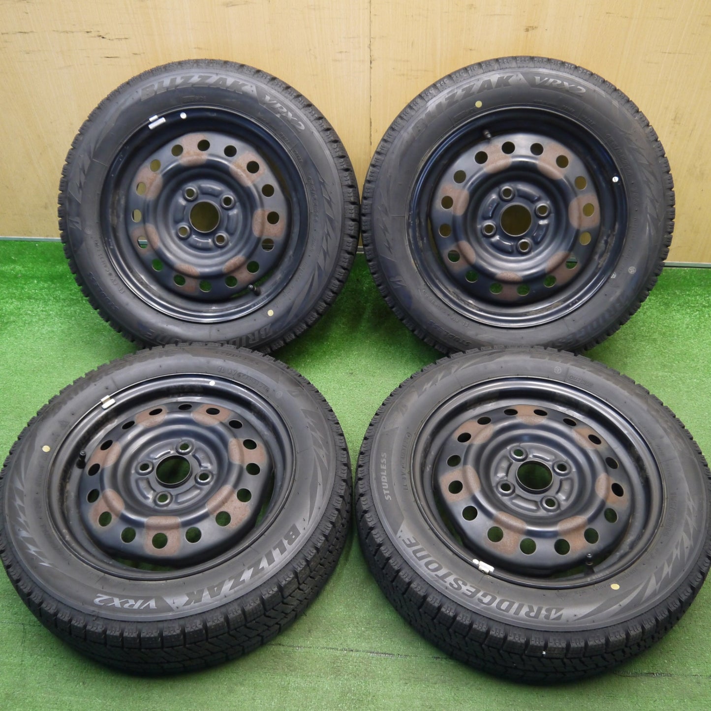 バリ溝！24年！9.5分以上★スタッドレス 155/65R14 ブリヂストン ブリザック VRX2 スチール ホイール 14インチ PCD100/4H★6040302Hス