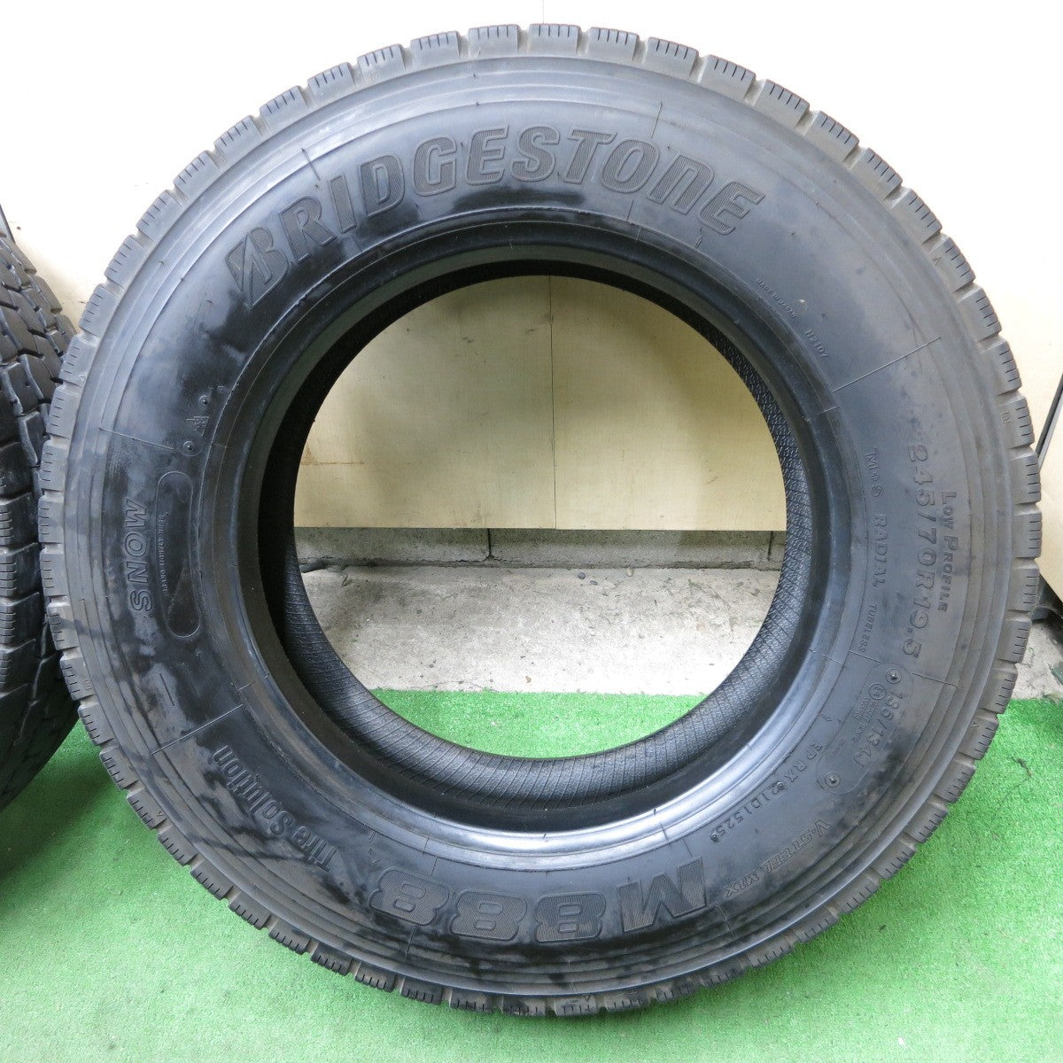 バリ溝！25年！9分★トラック バス タイヤ 245/70R19.5 136/134J ブリヂストン M888 ミックス オールシーズン 19.5インチ★5122901ナスタ