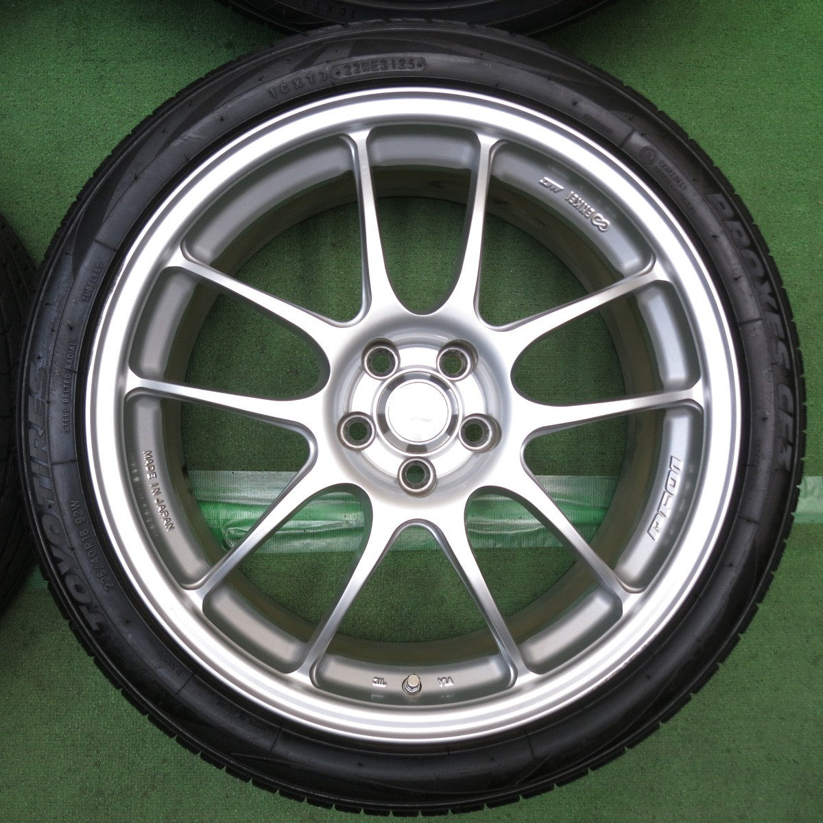 バリ溝！25年！9.5分◎86 BRZ プリウス 等 225/40R18 トーヨー プロクセス CF3 ENKEI PF01 エンケイ 18インチ PCD100/5H◎6091108KKノ