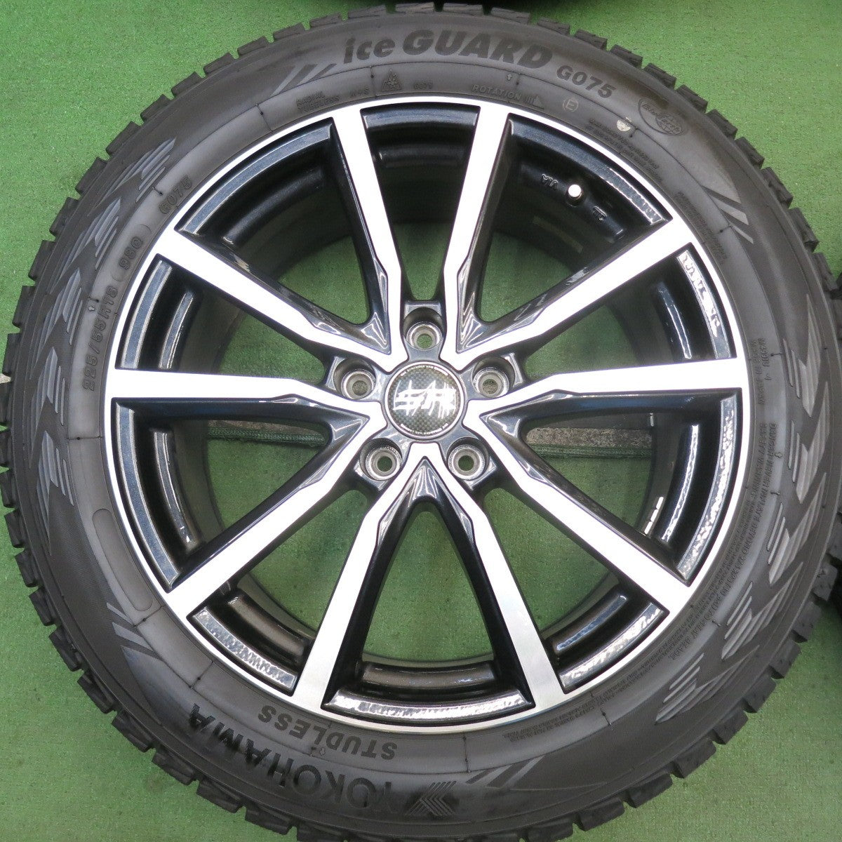 バリ溝！22年！9.5分◎スタッドレス 225/55R18 ヨコハマ アイスガード