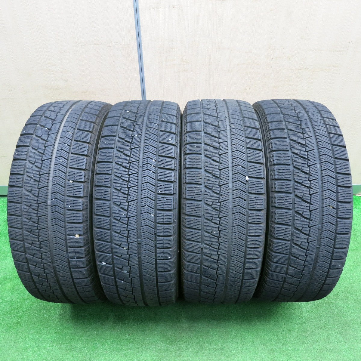 バリ溝！ ブリジストンVRX 215/55R17