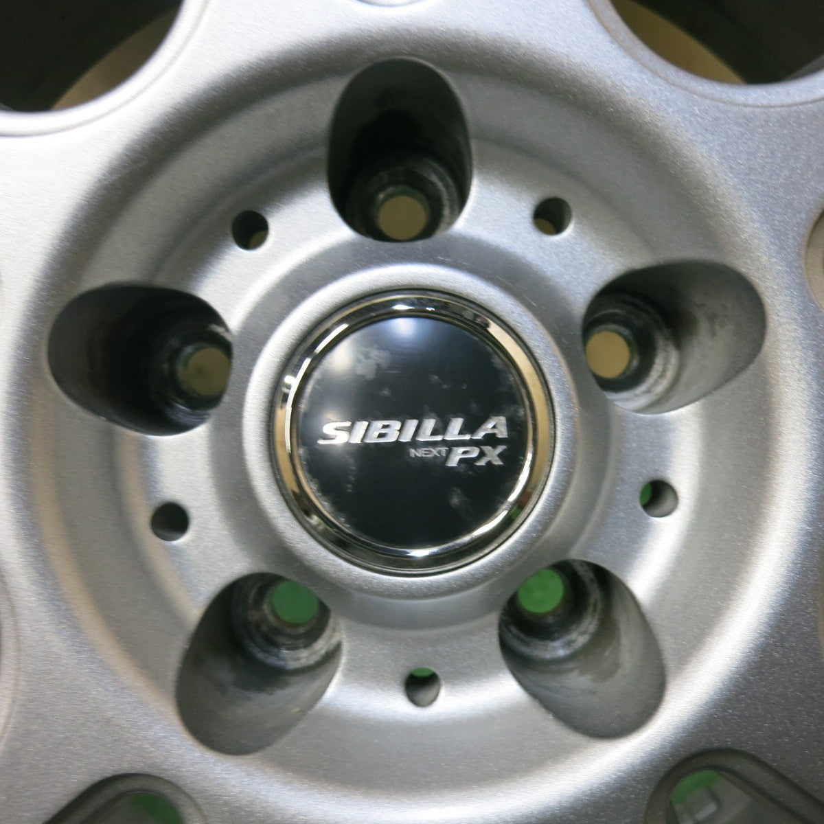 バリ溝！23年！キレイ！9.5分★スタッドレス 215/55R17 ヨコハマ アイスガード iG60 SIBILLA NEXT PX シビラ 17インチ PCD114.3/5H★5062602SYス