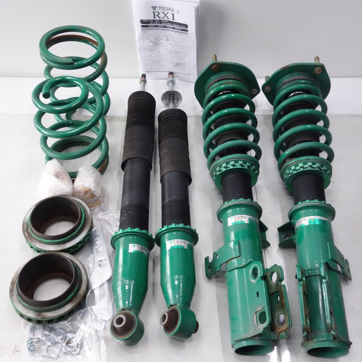 [送料無料] ◆TEIN RX1 ノア ZRR80 ヴォクシー 車高調 キット VMQ99-11931-R VMQ98-11Y46-R/L◆