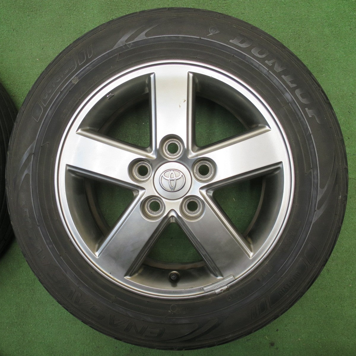 4本価格★トヨタ 60系 ノア ヴォクシー 純正 195/65R15 ダンロップ エナセーブ RV503 15インチ PCD114.3/5H★6032303NJノ