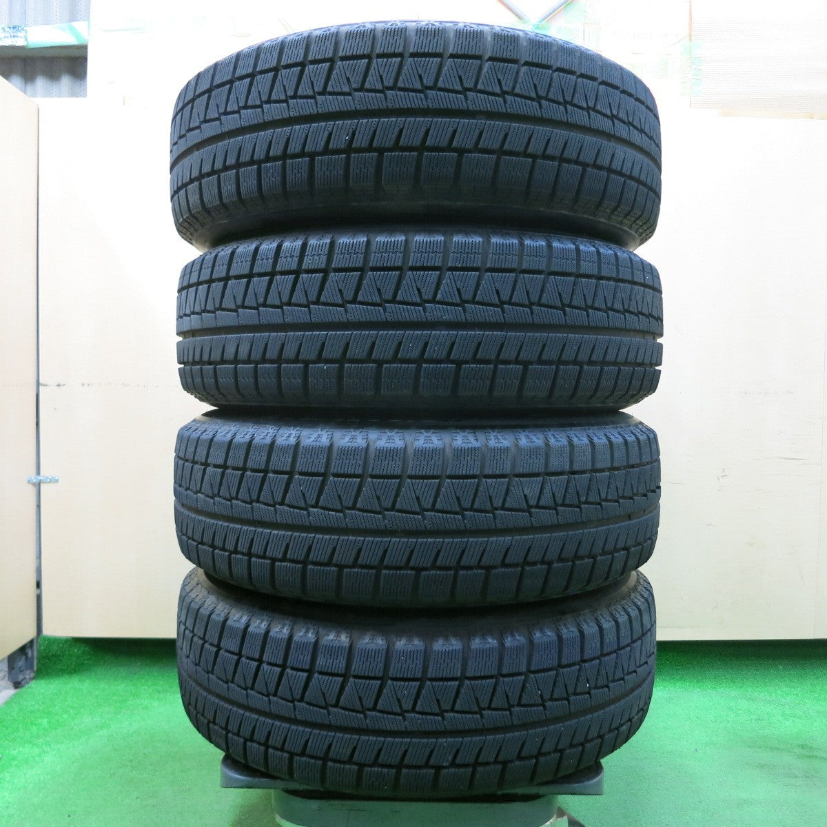 *送料無料* バリ溝！21年！キレイ！9.5分★スタッドレス 205/65R16 ブリヂストン アイスパートナー2 TOPRUN トップラン 16インチ PCD114.3/5H★4041802イス