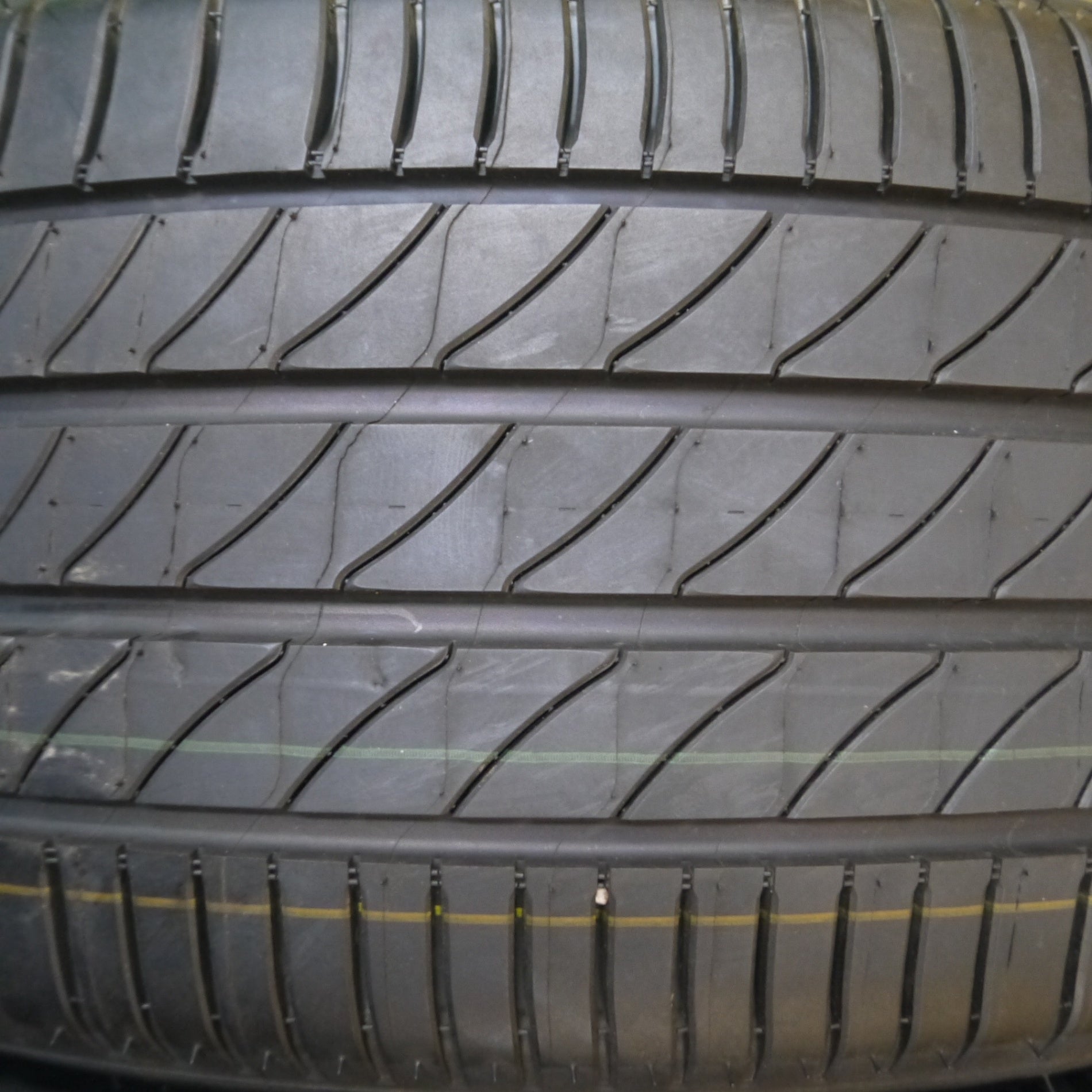 MICHELIN e PRIMACY 18インチ タイヤ 4本セット新車外し
