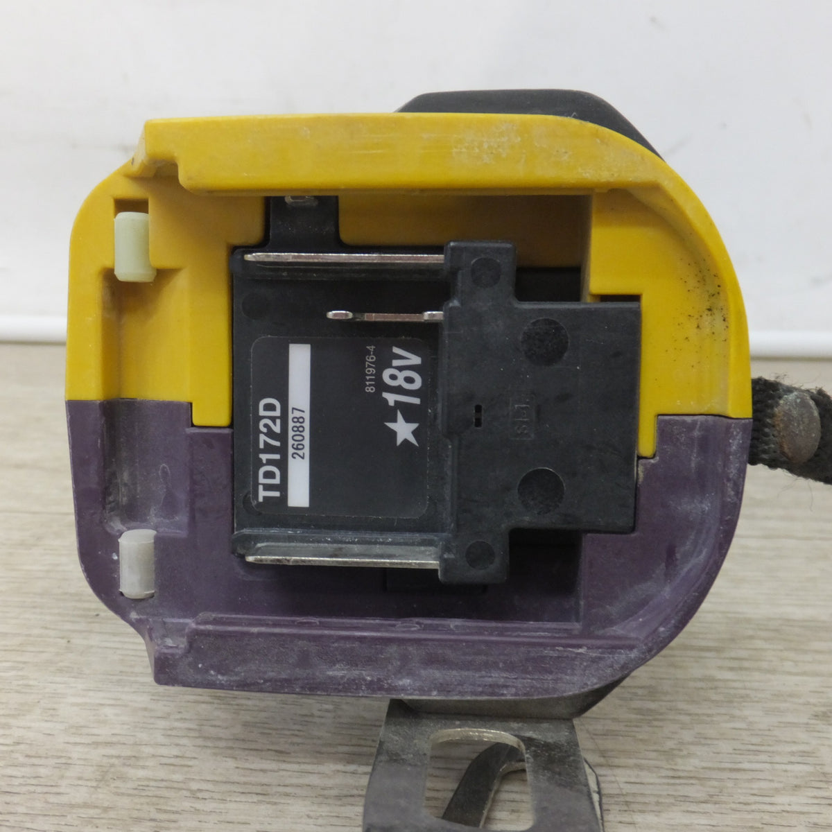 ★マキタ makita 充電式インパクトドライバ TD172D 18V 本体のみ ツートンカラー(1)★