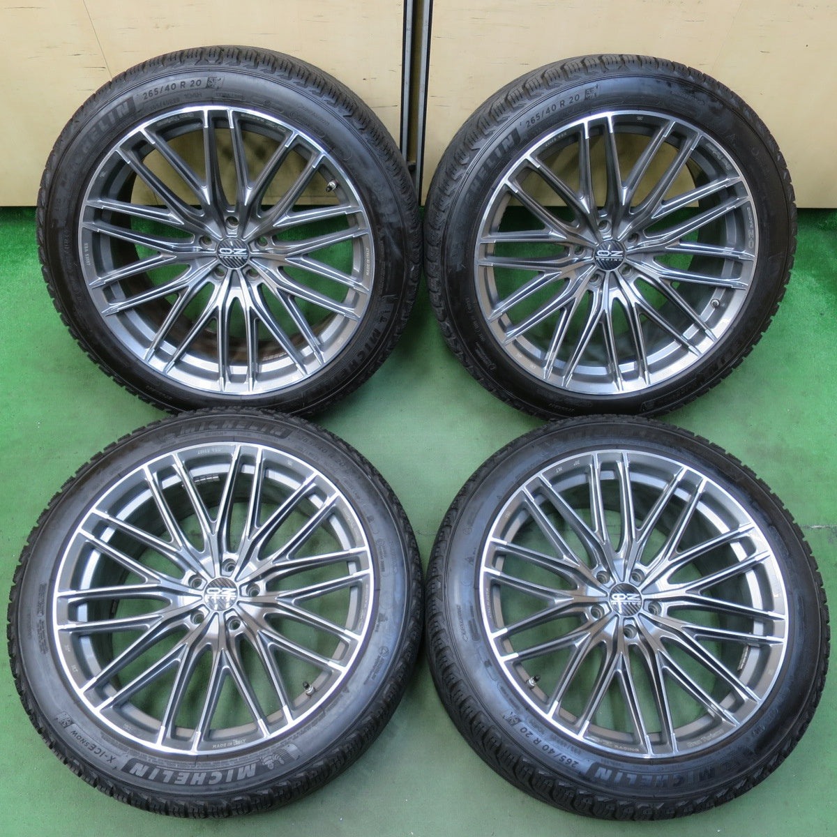 センサー付！バリ溝！22年！キレイ！9.5分★BMW 等 O・Z RACING Gran Turismo HLT 265/40R20 スタッドレス ミシュラン X-ICE SNOW OZ グランツーリズモ PCD112/5H★5110306イス