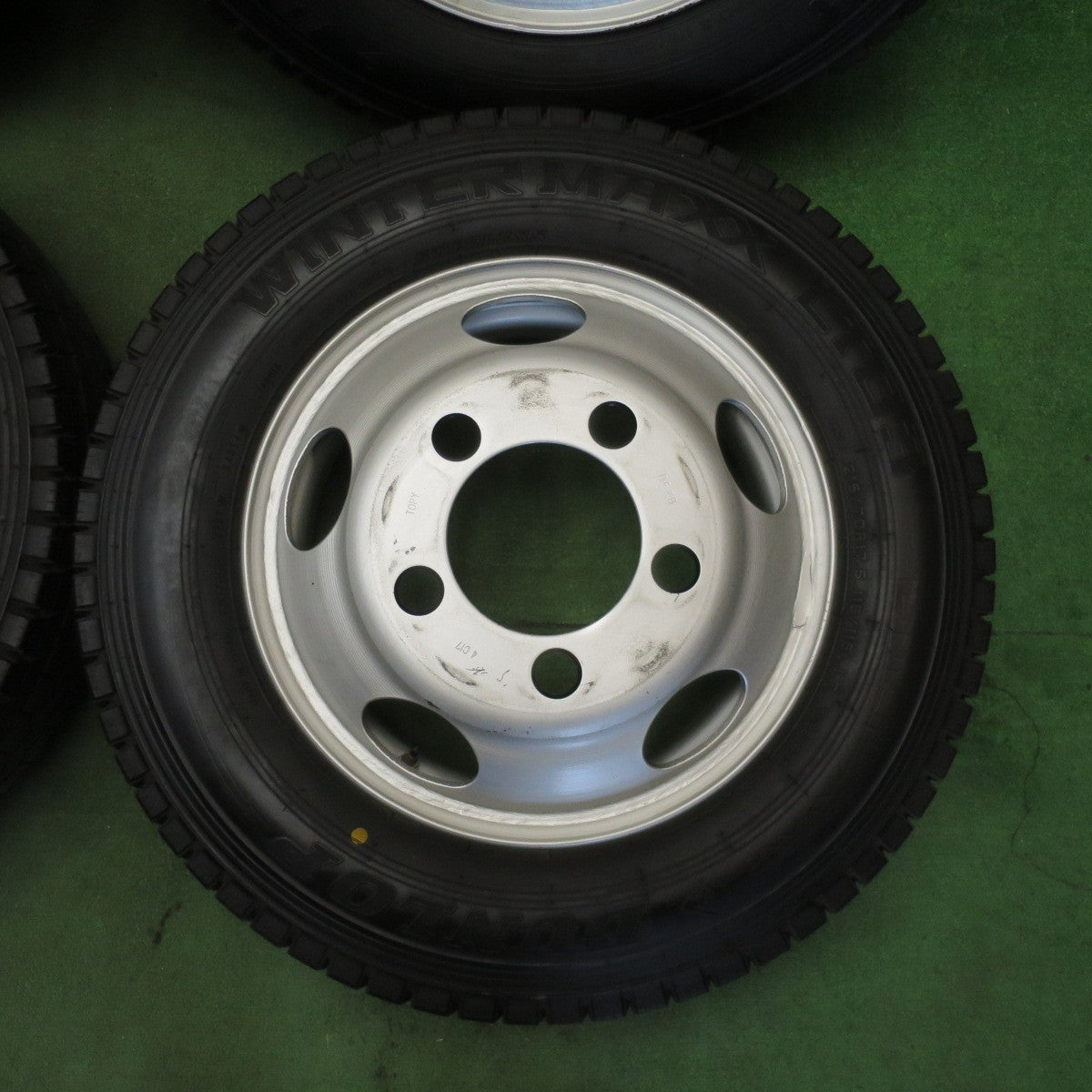 バリ溝！9分！6本◎トラック 215/70R17.5 118/116L スタッドレス ダンロップ ウインターマックス LT03 TOPY スチール 17.5インチ PCD208/5H◎6052601シス
