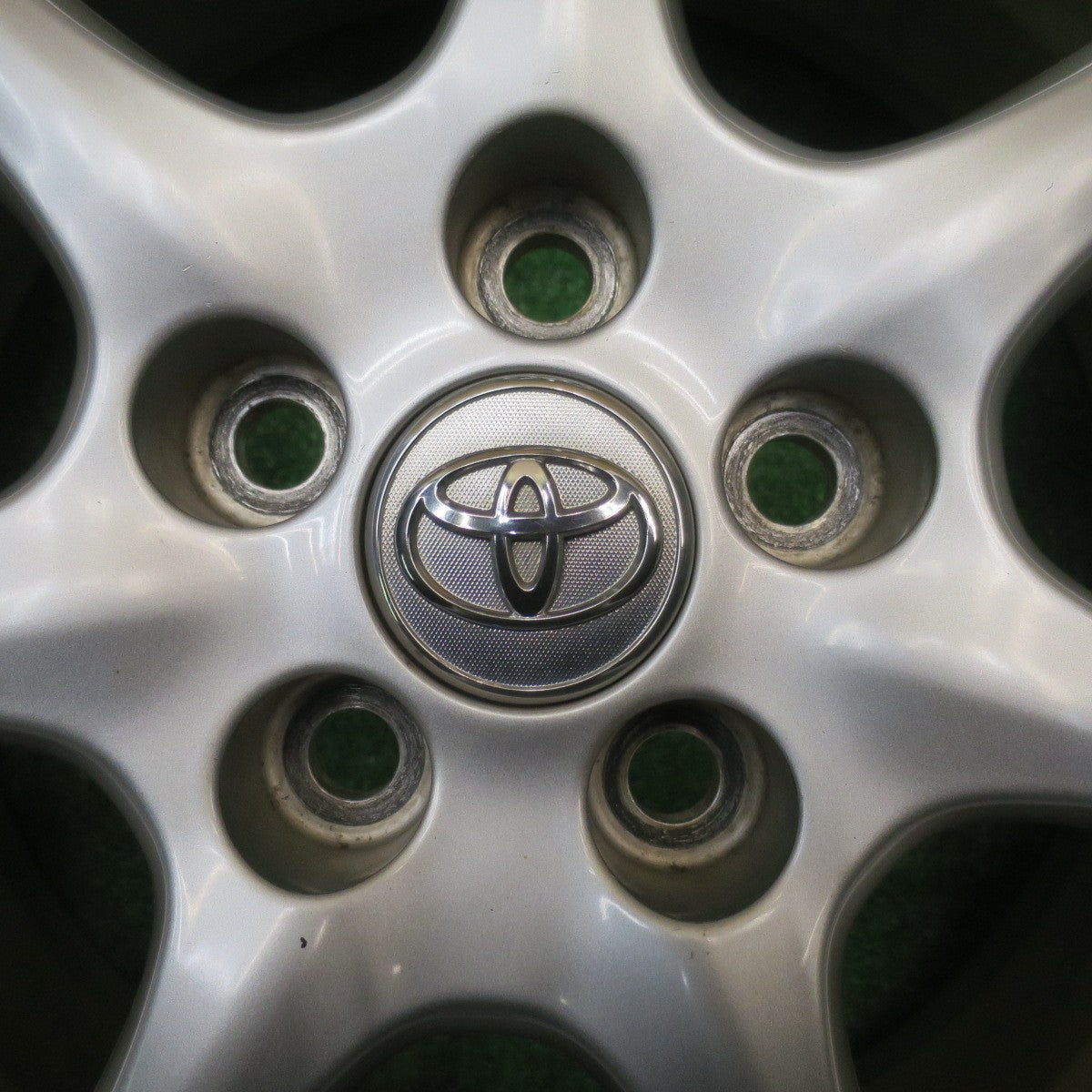 4本価格！22年★トヨタ 50系 エスティマ 純正 215/60R17 スタッドレス ブリヂストン ブリザック VRX2 17インチ PCD114.3/5H★5101603NJス