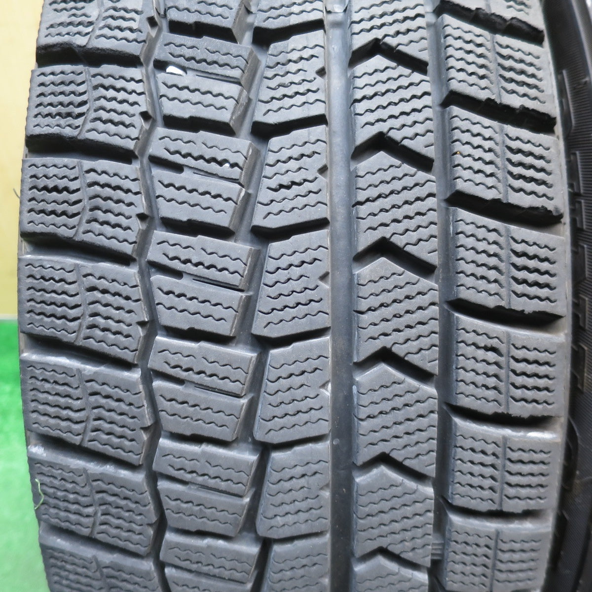 バリ溝！9.5分★レガシィ エクシーガ 等 205/60R16 スタッドレス ダンロップ ウインターマックス WM02 NIRVANA NV ニルヴァーナ ニルバーナ 16インチ PCD100/5H★6021805NJス