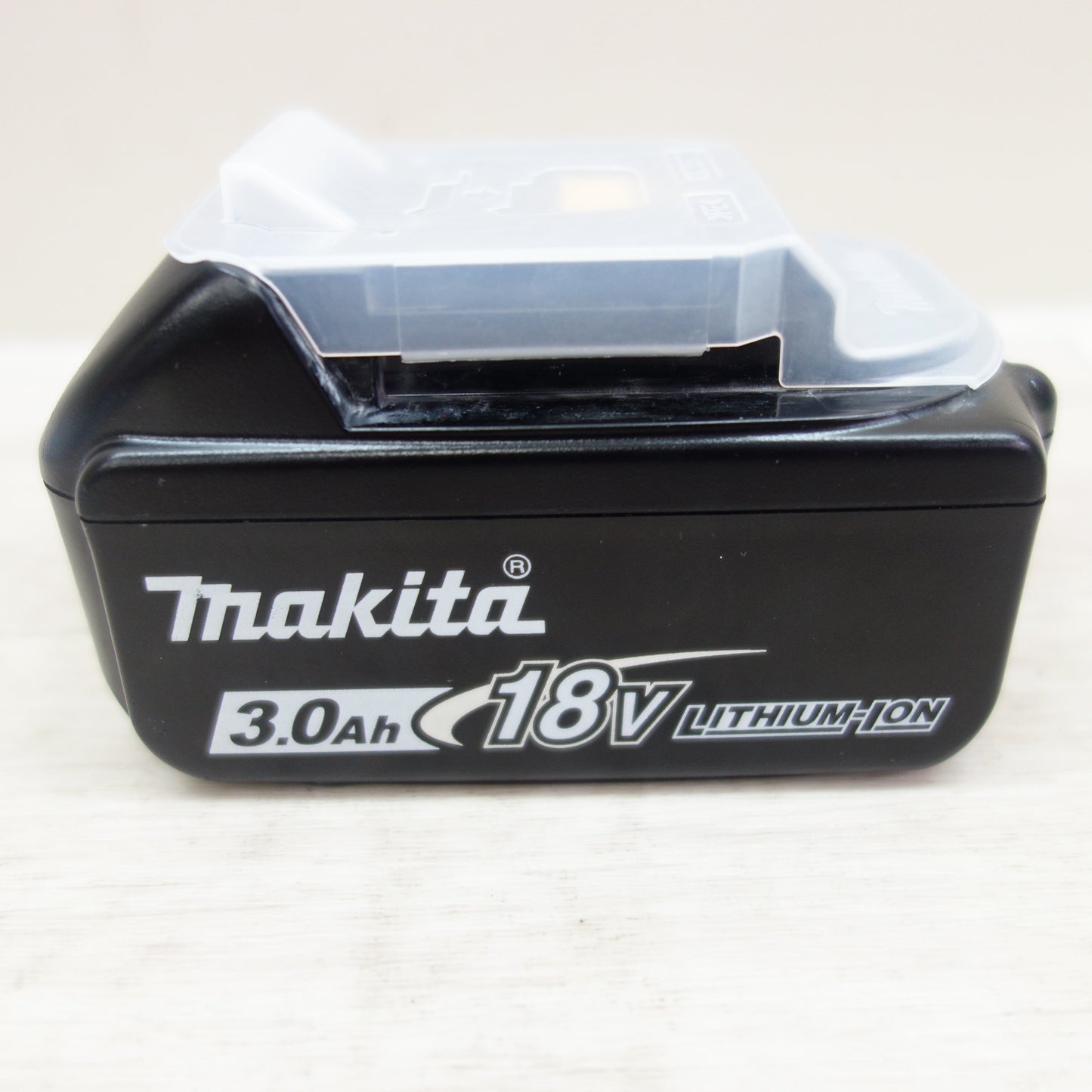 [送料無料] キレイ☆マキタ Li-ion リチウム イオン バッテリー BL1830B 3.0Ah 18V 電動 工具 makita マルノコ ハンマードリル 等☆