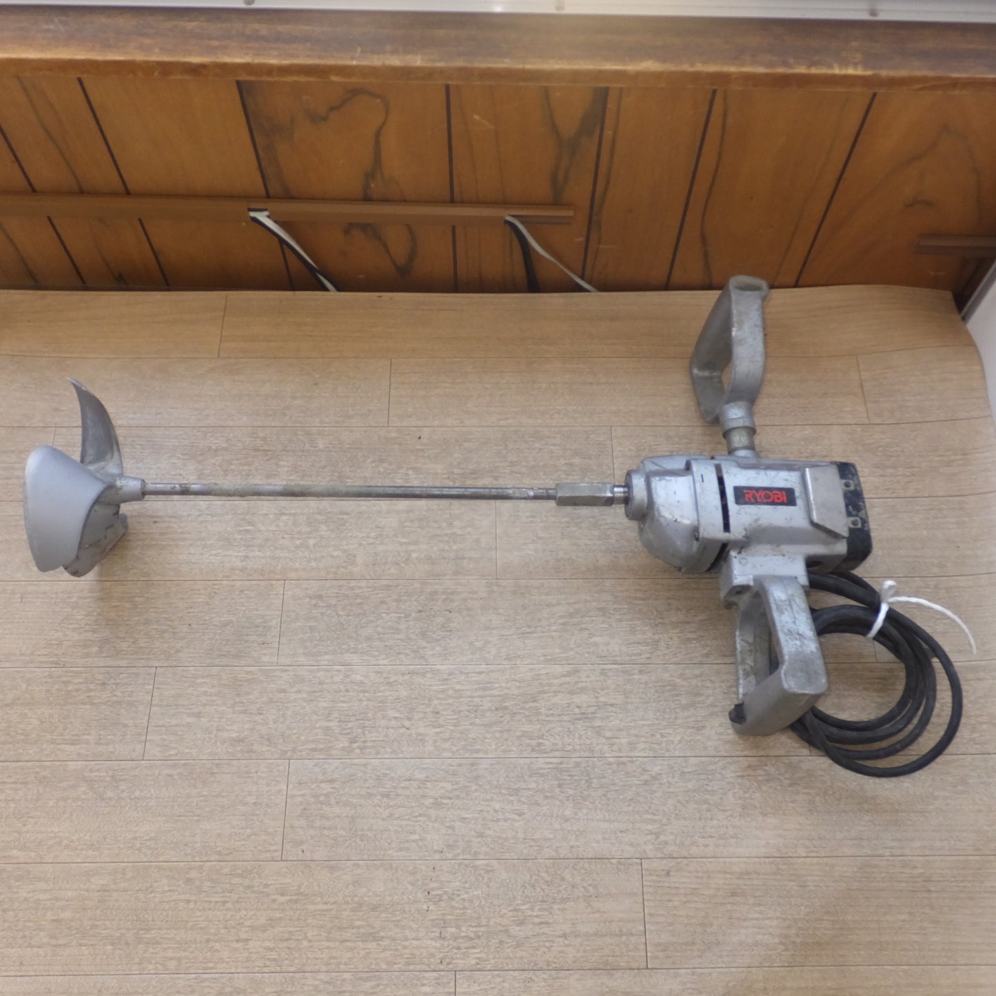 [送料無料] ★リョービ RYOBI パワーミキサ PM-501　100V 7.4A 700W 50/60Hz 500R.P.M.★