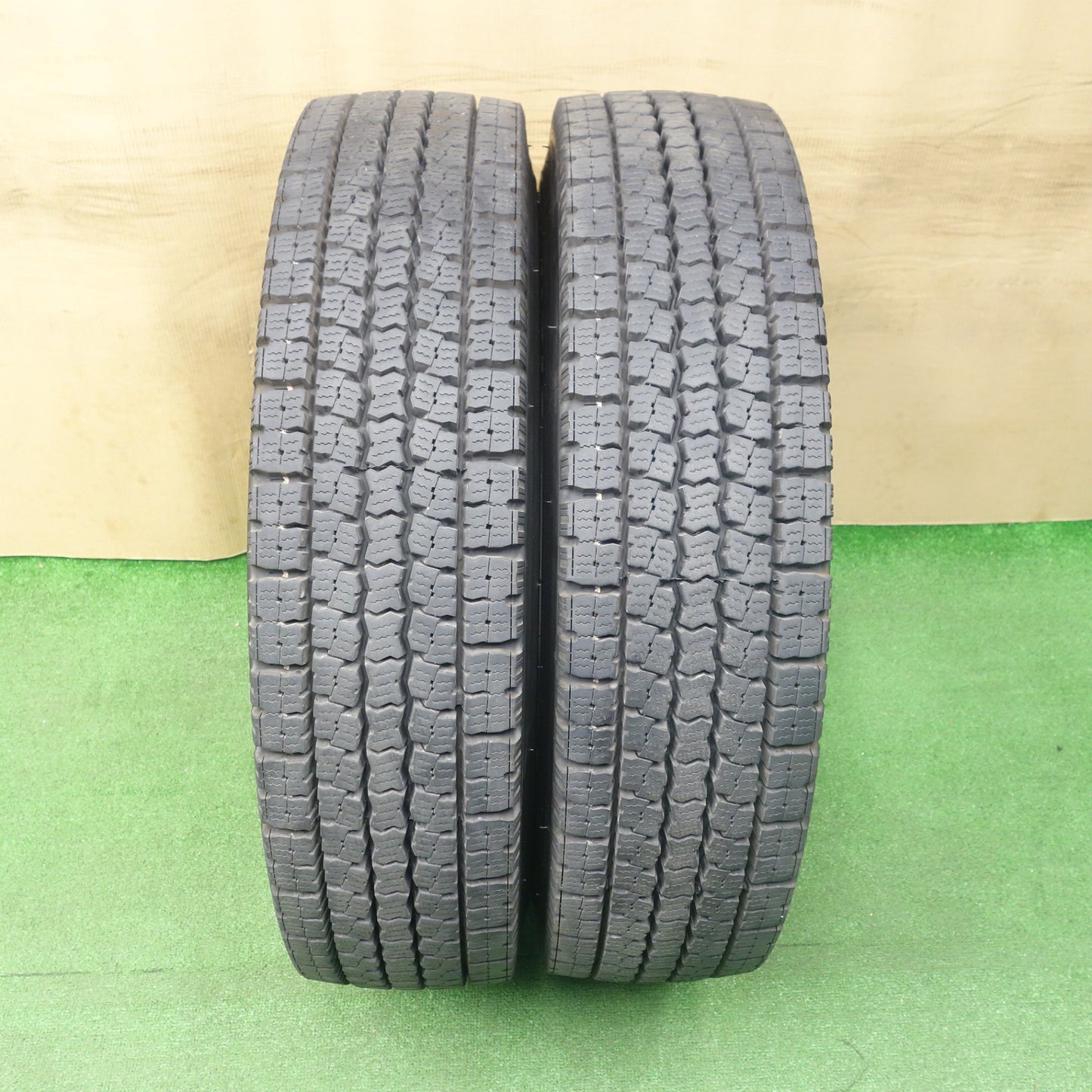 バリ溝！25年！9.5分！2本★トラック タイヤ 225/80R17.5 123/122L スタッドレス トーヨー M919 17.5インチ★6022004KTスタ