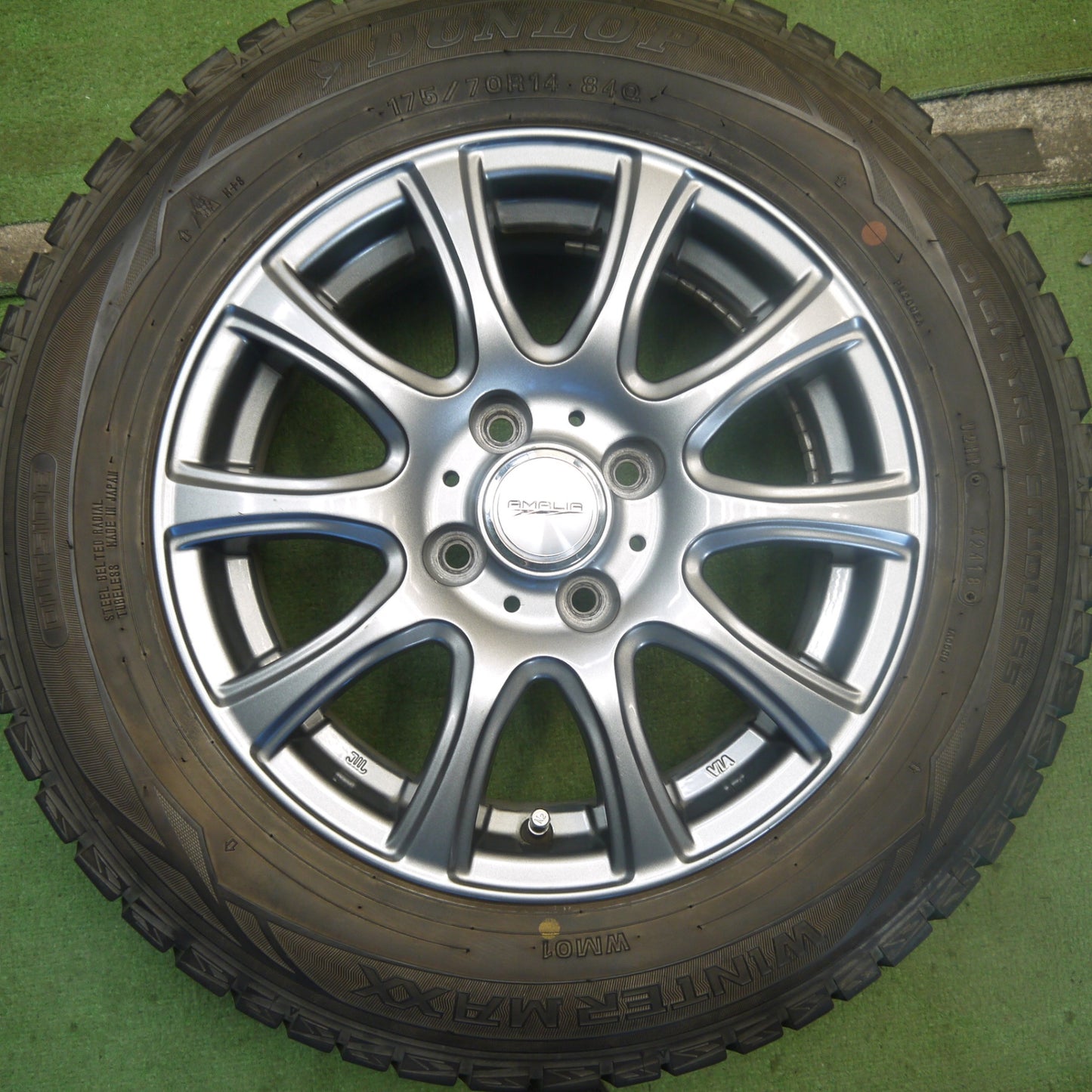 バリ溝！キレイ！8.5分◎スタッドレス 175/70R14 ダンロップ ウインターマックス WM01 AMALIA アマリア 14インチ PCD100/4H◎6080705Hス