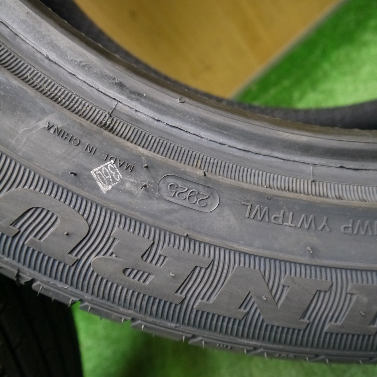未使用！25年！2本★225/55R19 ウィンラン R330 WINRUN タイヤ 19インチ CX-30 CX-8 CX-5 アウトバック アルファード クラウン 等★6021809Hノタ
