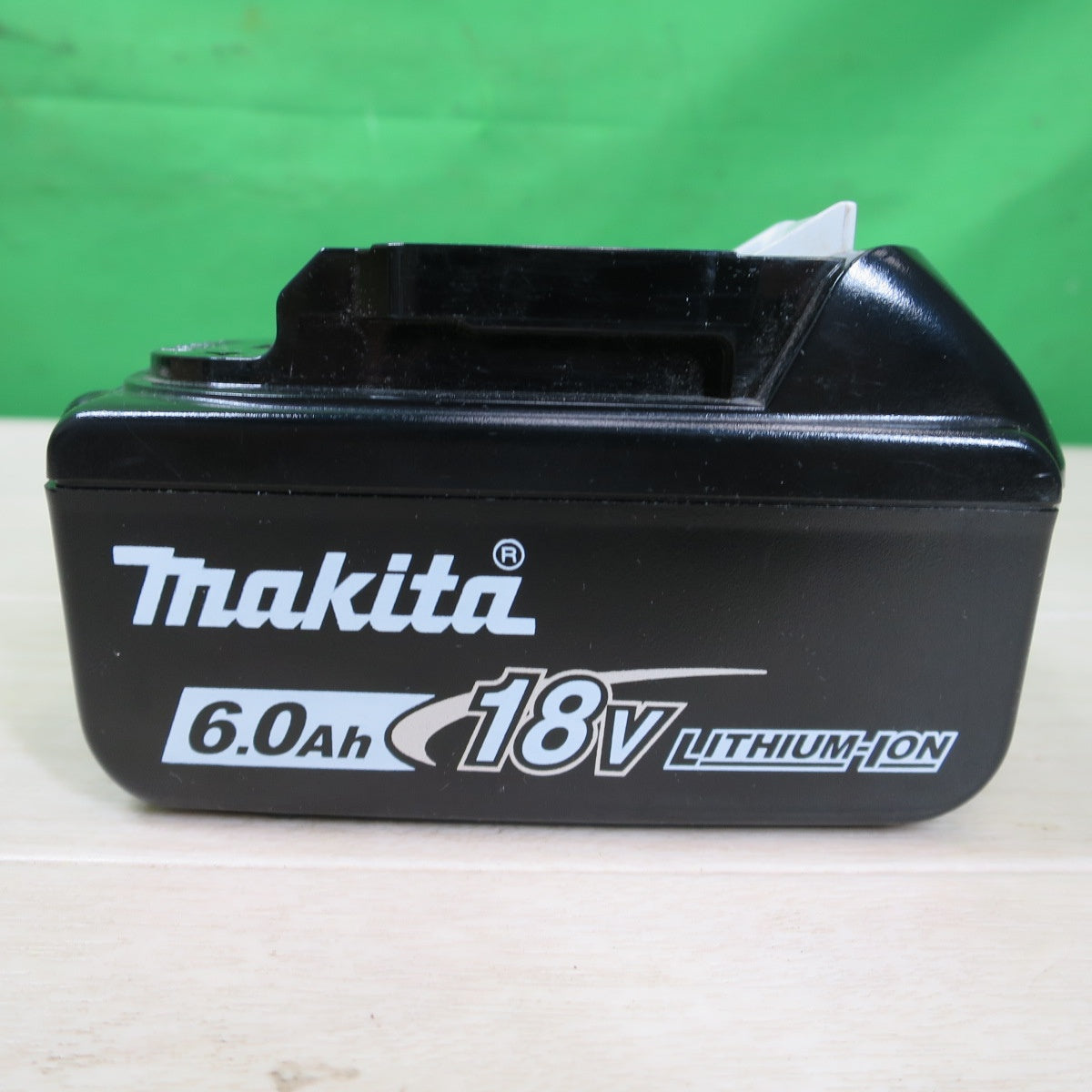 [送料無料] キレイ☆マキタ Li-ion バッテリー BL1860B 急速充電対応 電動 工具 インパクトドライバ 等 リチウム イオン 電池 DC18V 6.0Ah 108Wh②☆